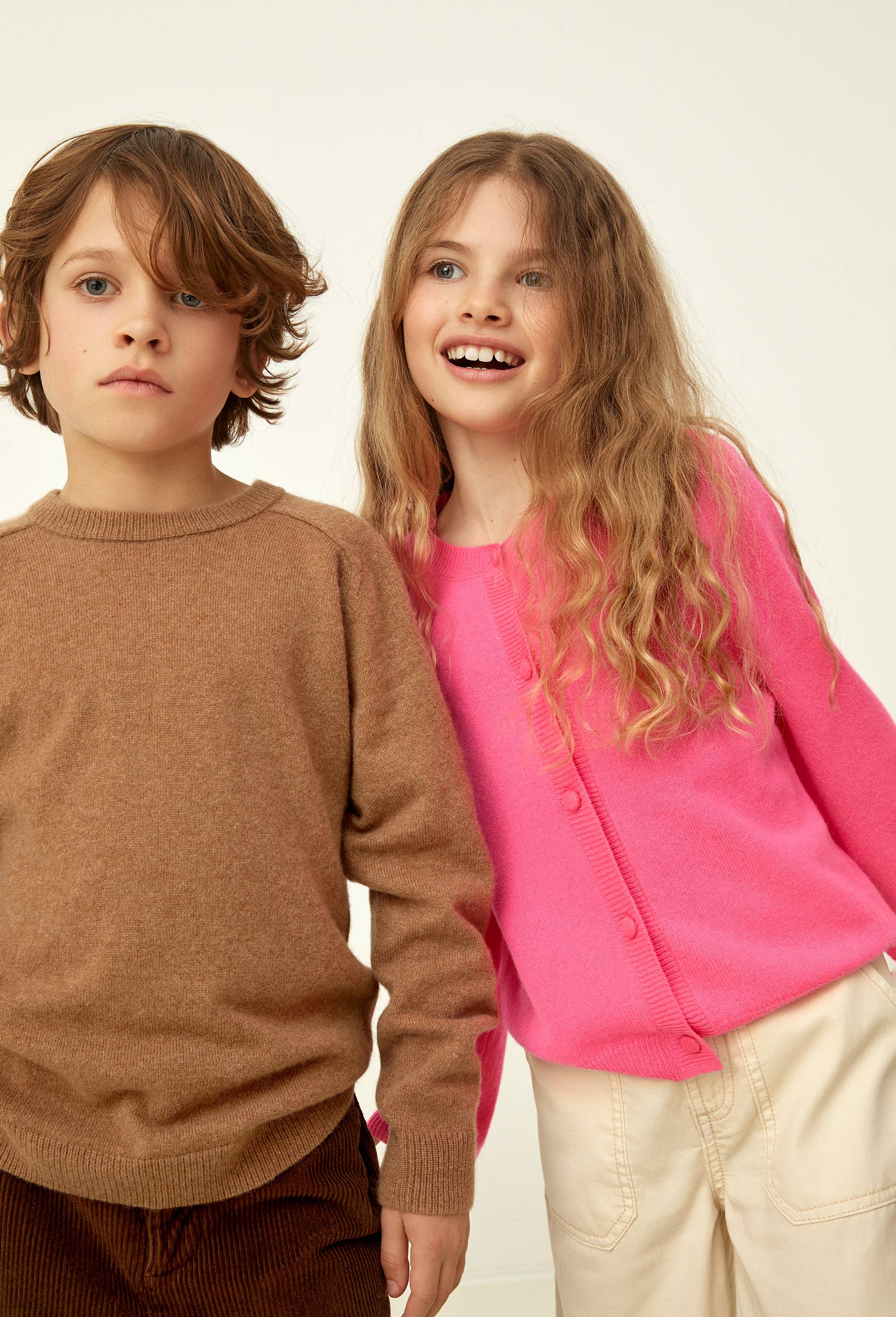 Pull uni col rond en 100% cachemire, Beige, swatch image