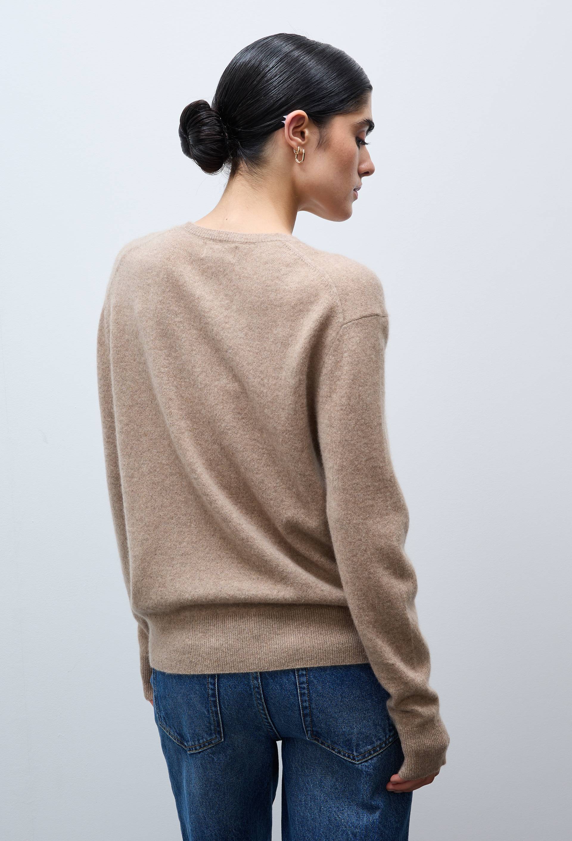 Pull uni col V en 100% cachemire, Beige, large image number 2