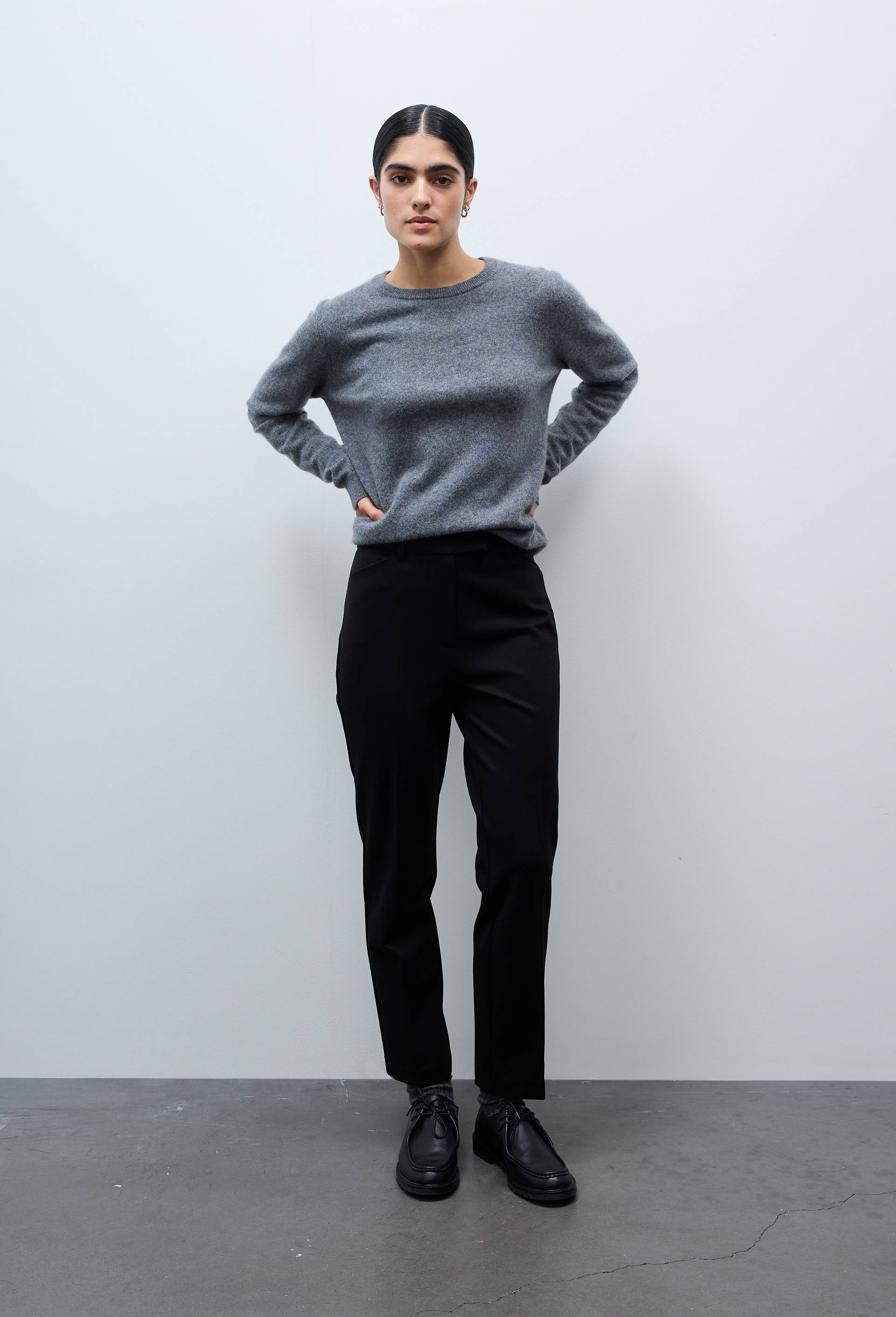 Pantalon slim en milano, Noir, large image number 0