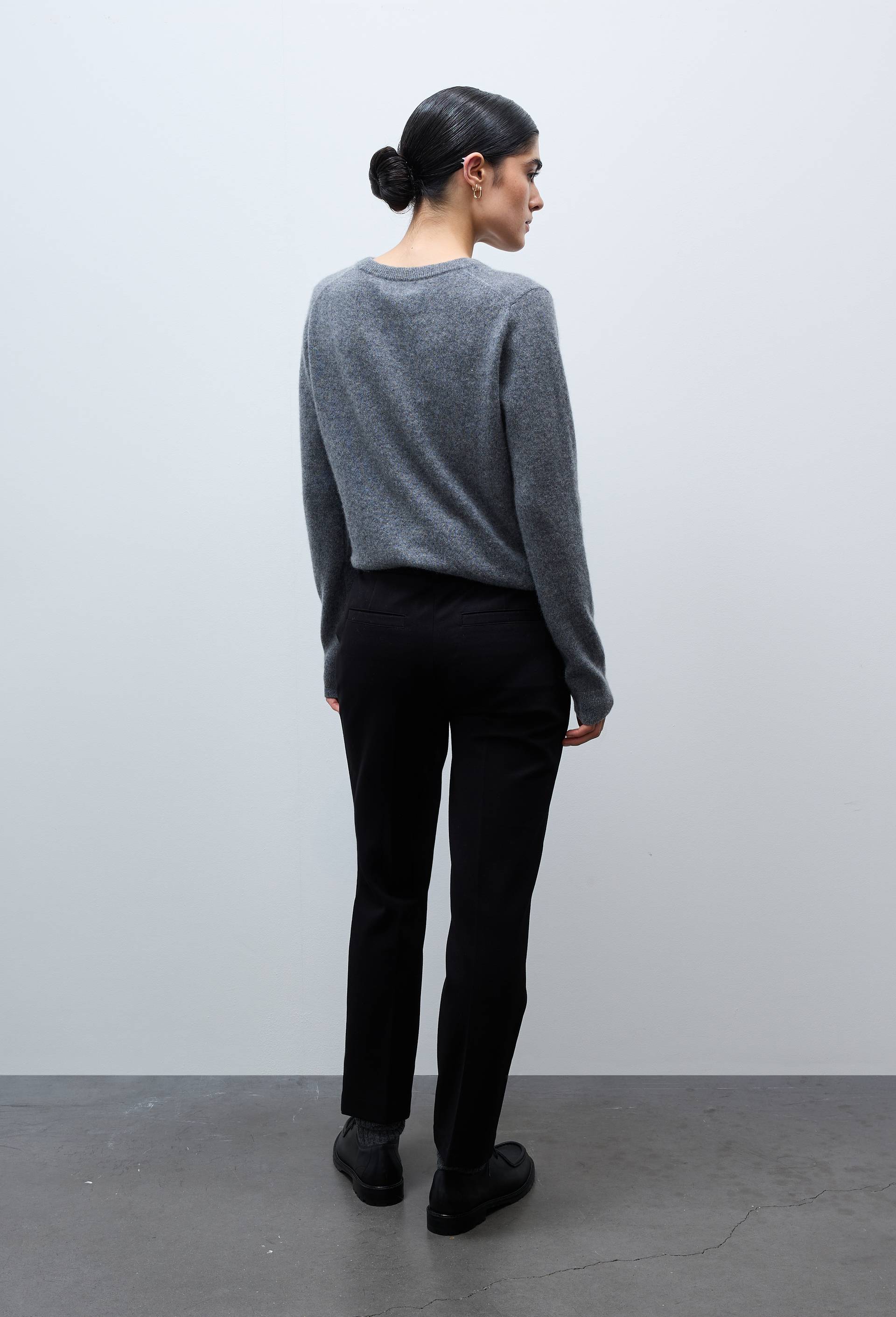 Pantalon slim en milano, Noir, large image number 1
