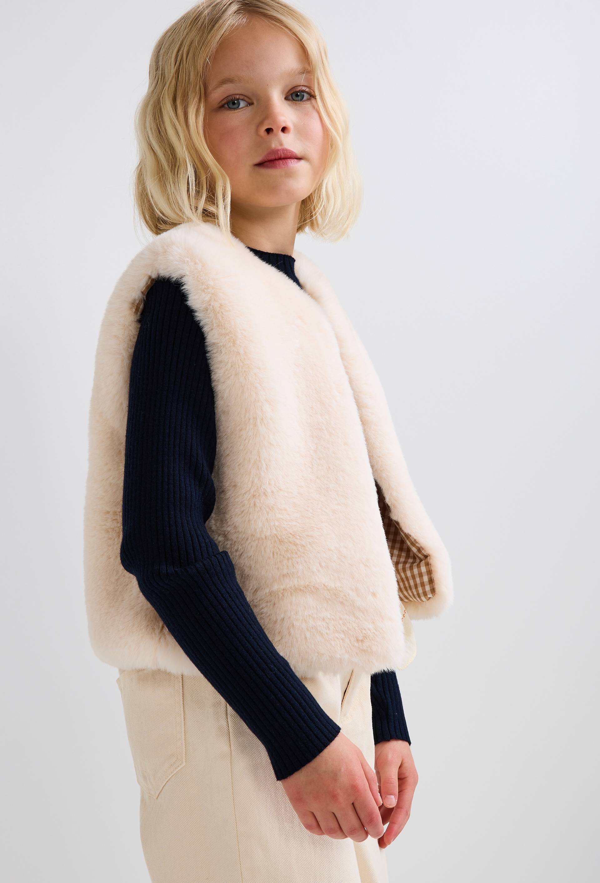 Cardigan sans manches fausse fourrure, Ecru, large image number 0.0