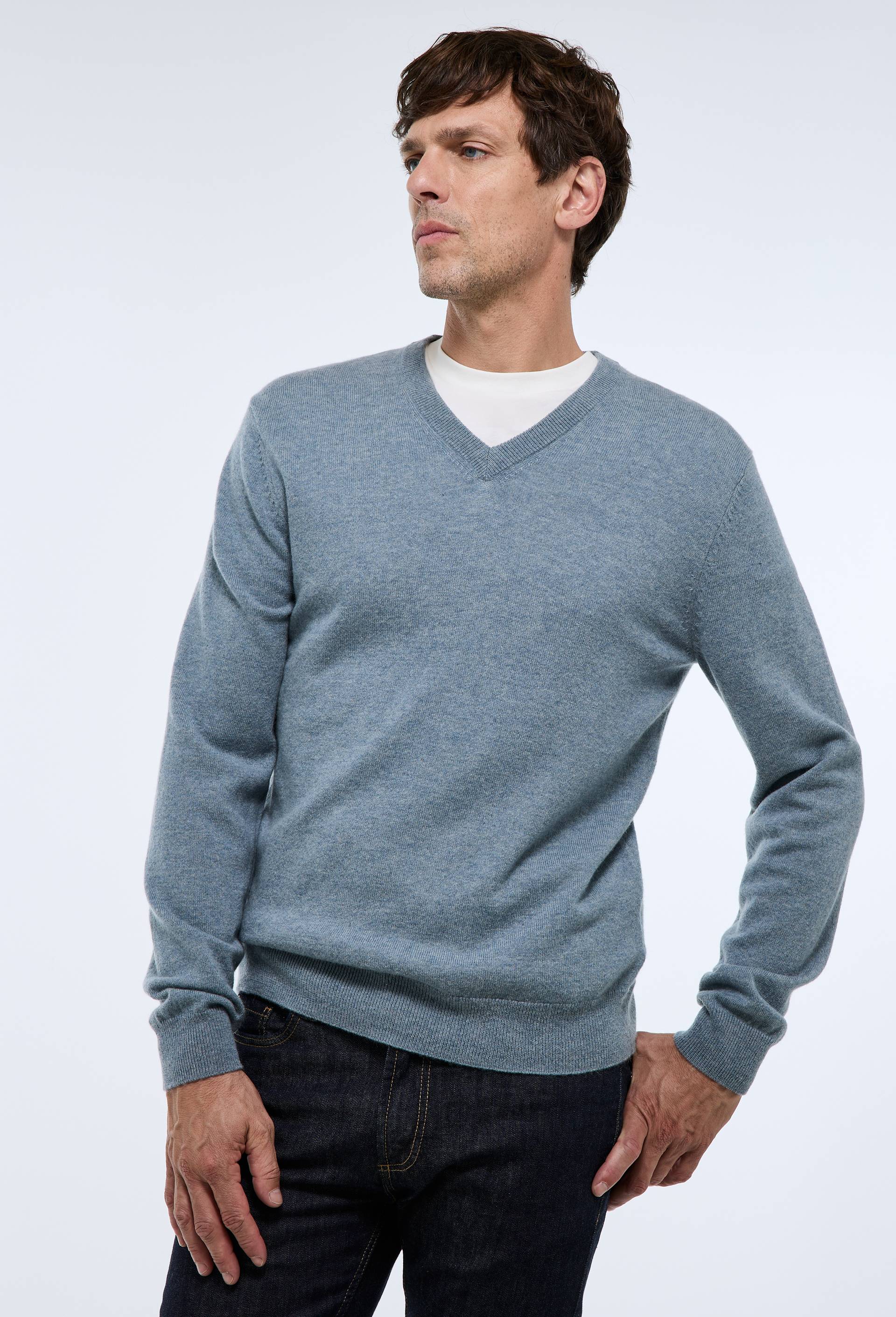 Pull col V en mélange laine et cachemire - MONOPRIX - Modalova