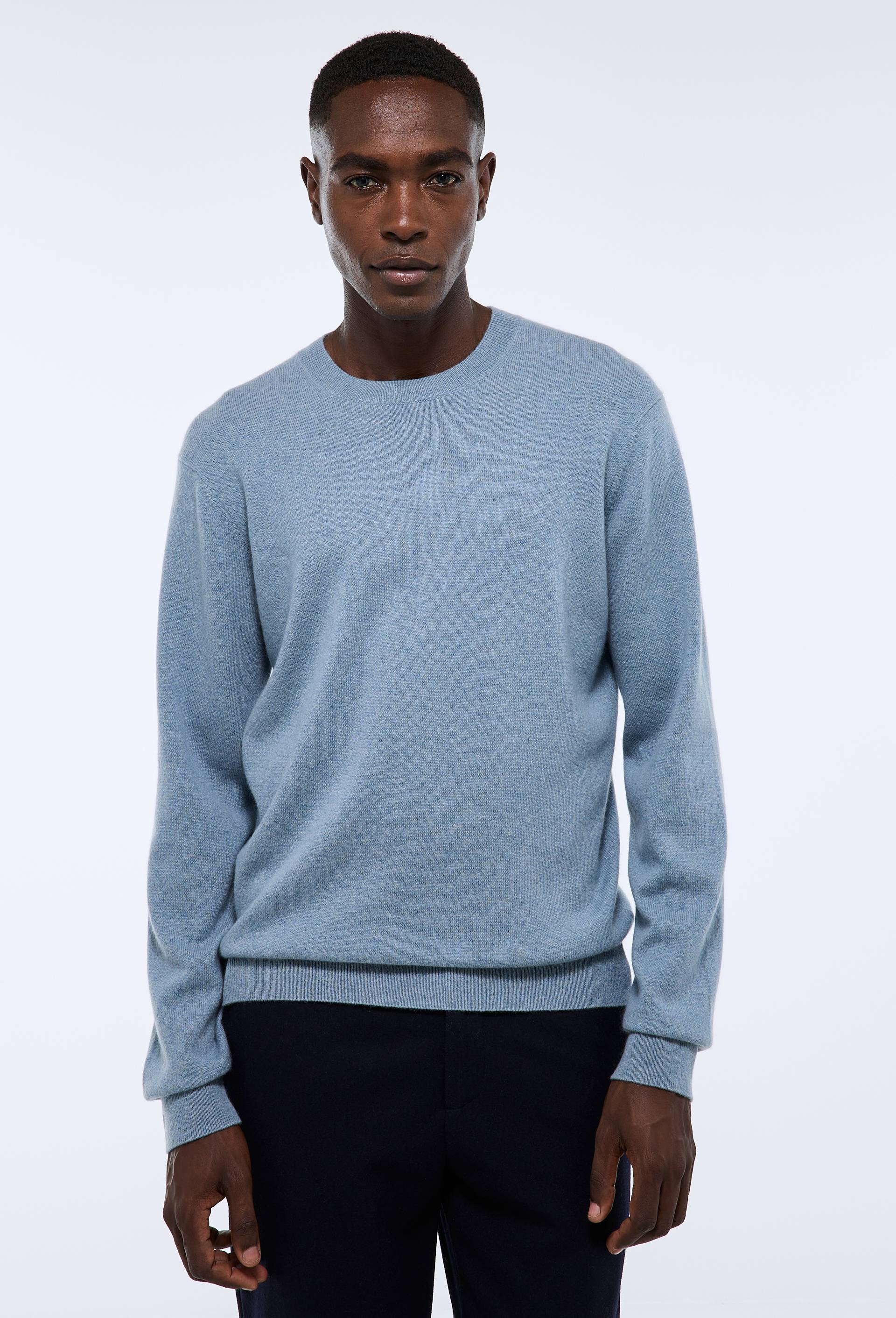 Pull col rond en 100% cachemire, Bleu, swatch image