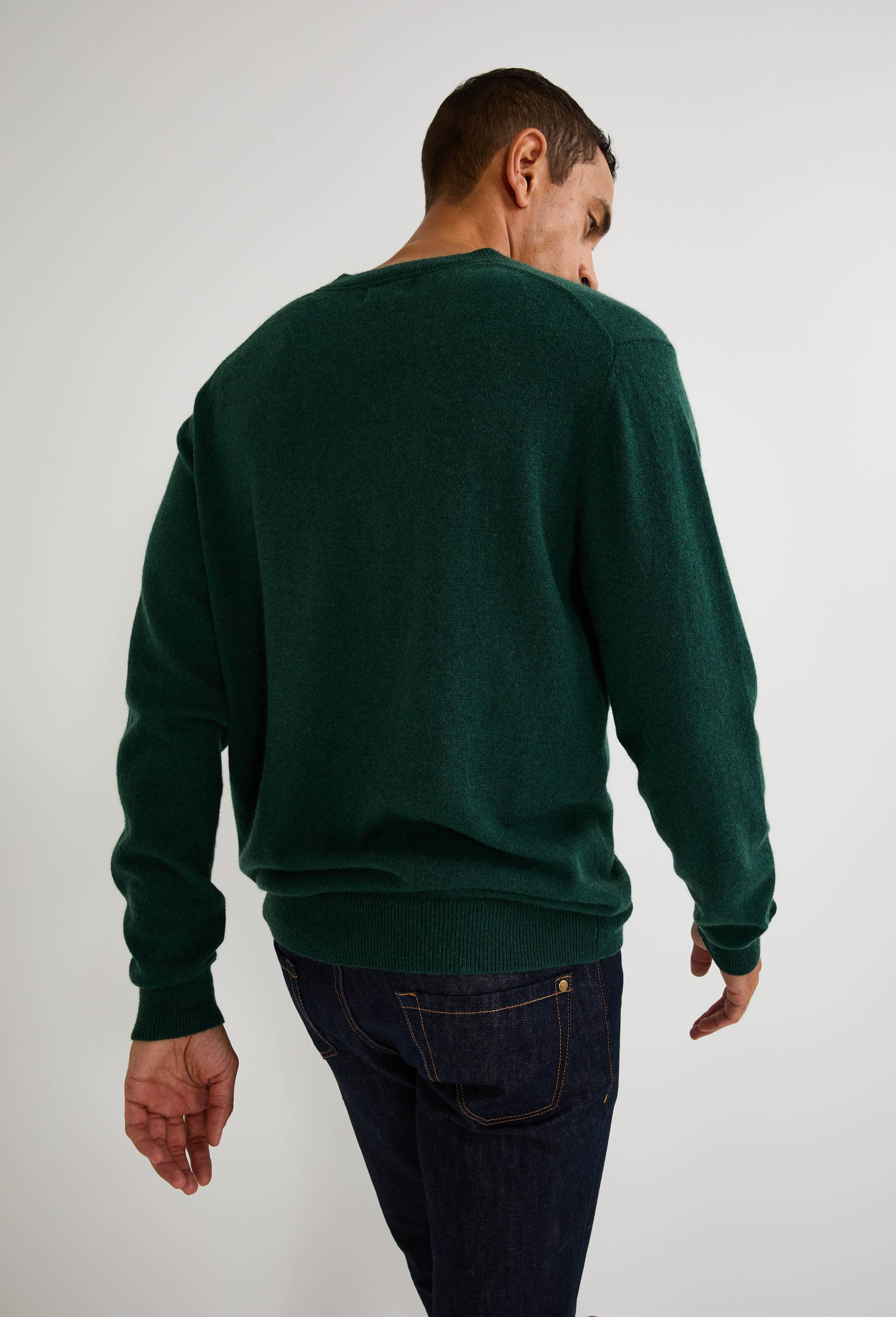 Pull col V en 100% cachemire, Vert fonc&eacute;, large image number 1.0