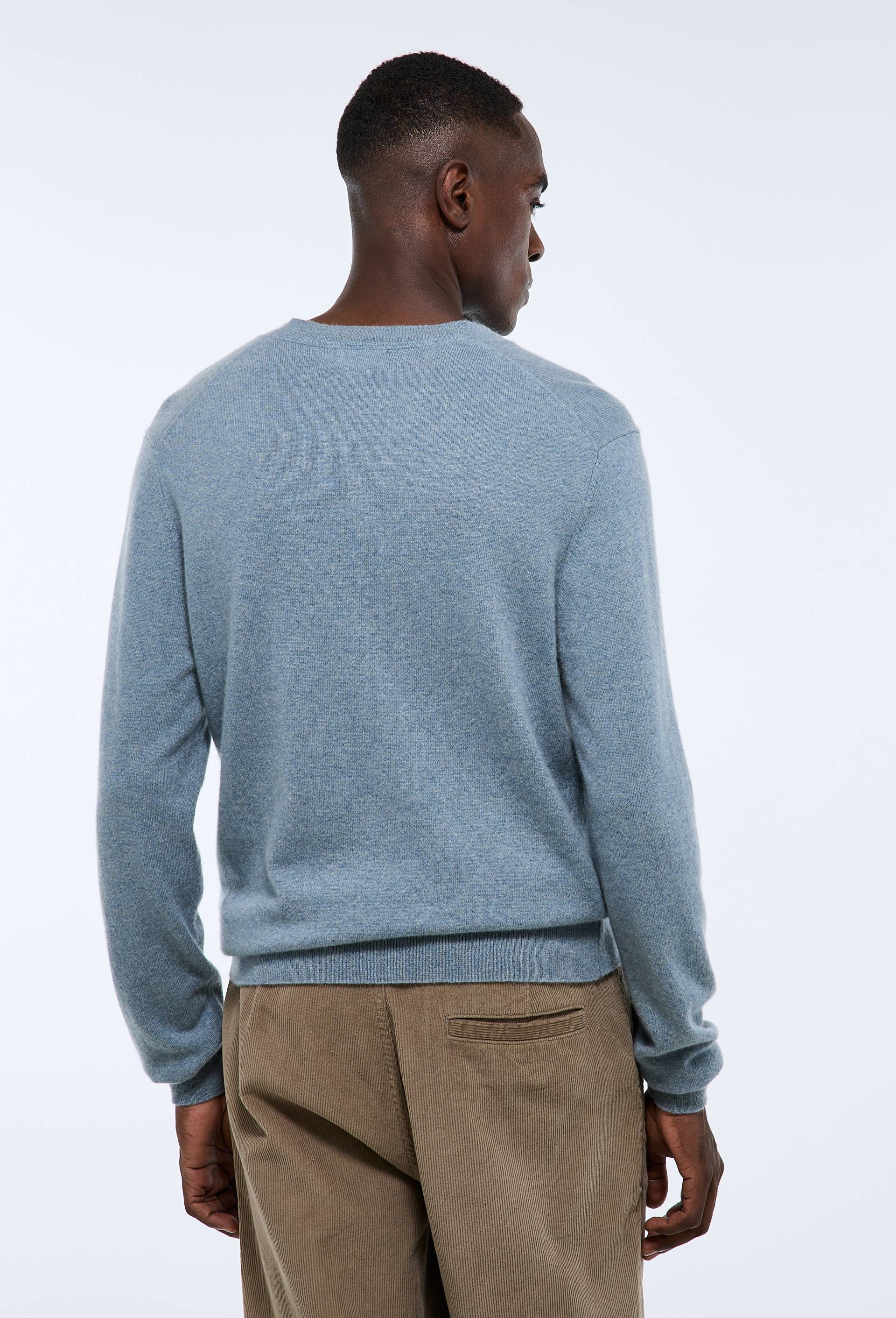 Pull col V en 100% cachemire, Bleu, large image number 1.0