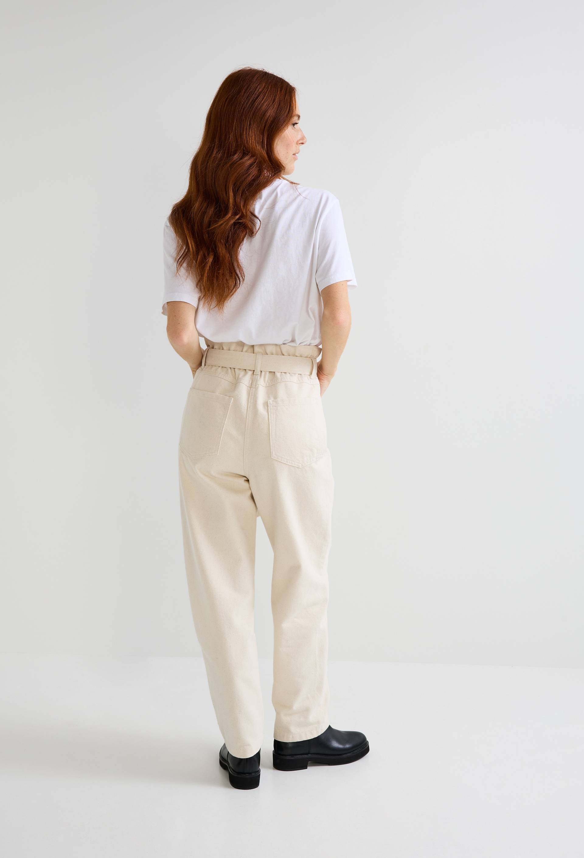 Pantalon carotte taille élastiquée, Ecru, large image number 1.0