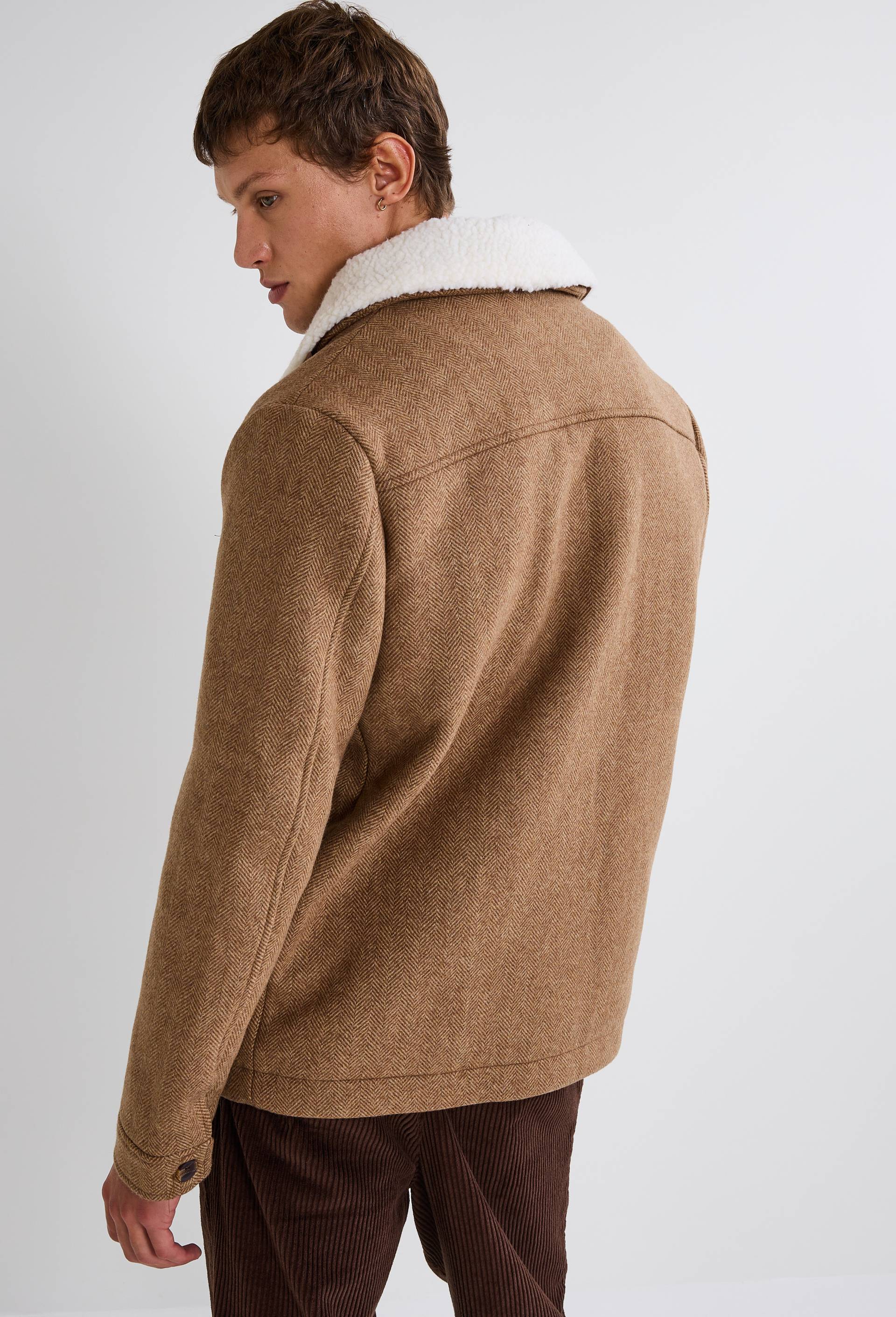 Veste col sherpa contenant de la laine &agrave; chevrons, Beige, large image number 4.0
