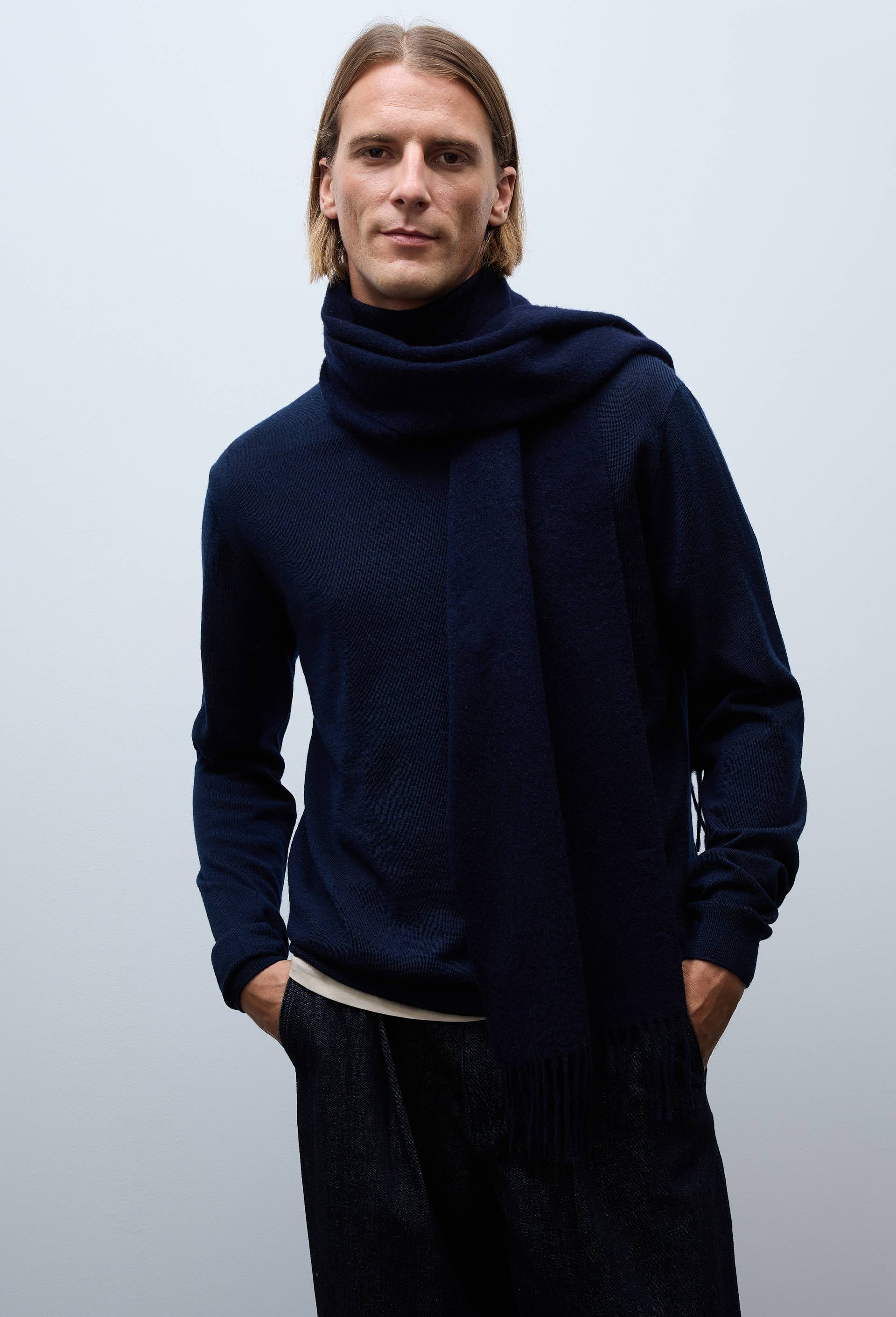 Pull col roul&eacute; en laine m&eacute;rinos, Bleu fonc&eacute;, swatch image