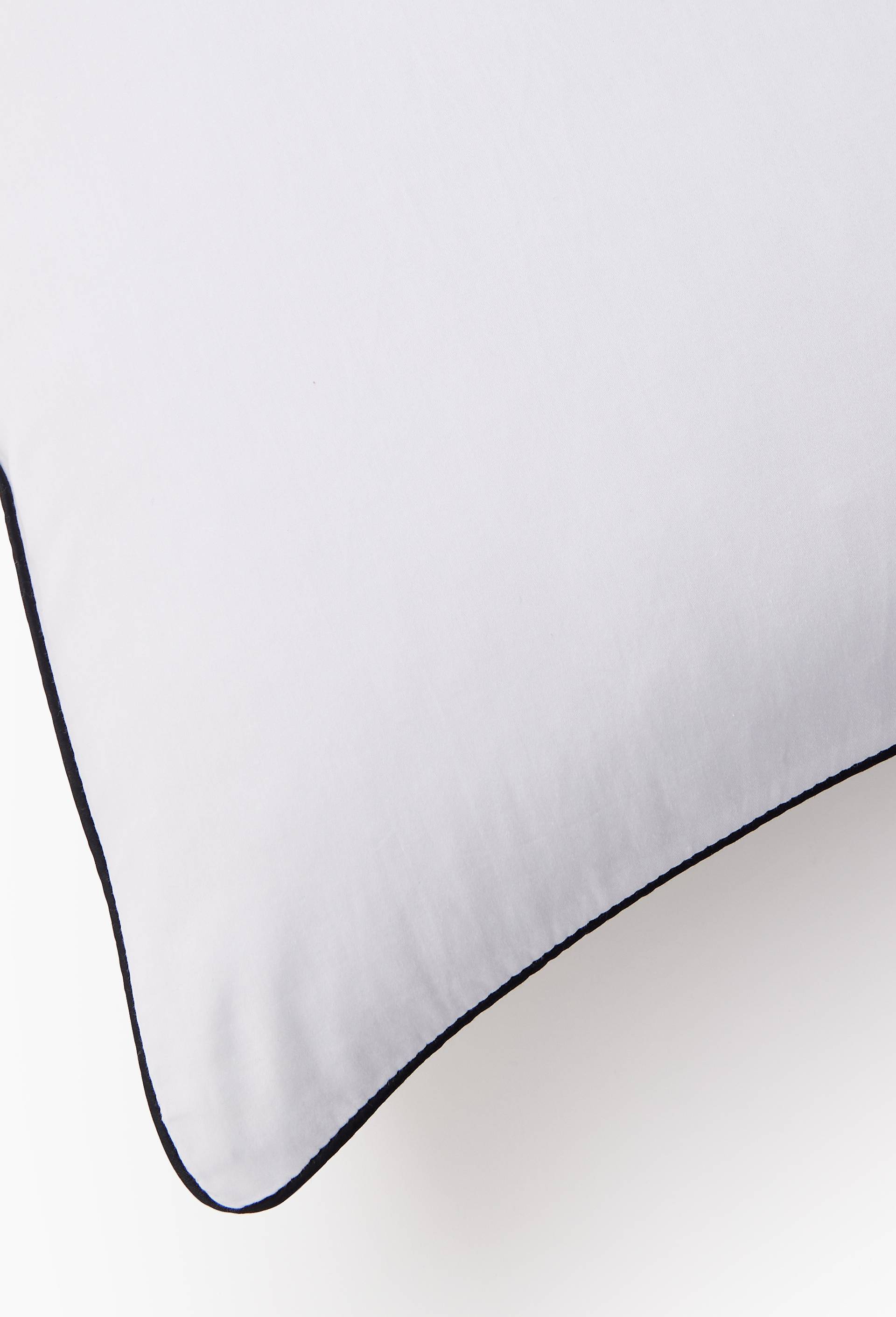 Taie carr&eacute;e, 63x63cm, satin de coton BIO,, Blanc, large image number 1