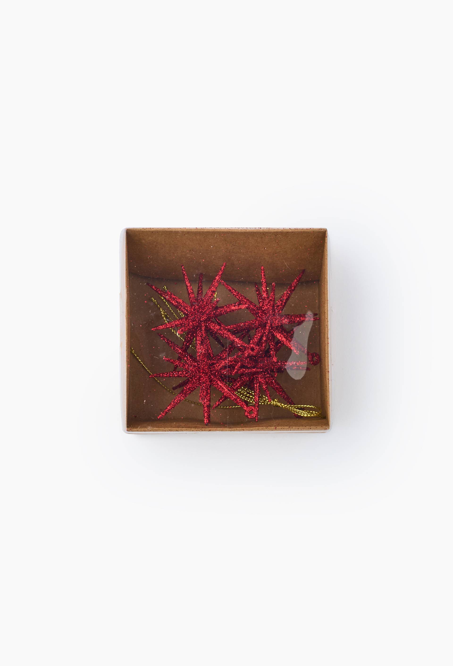 Boite 4 mini ornements &eacute;toiles, 5cm, en plastique, Rouge, swatch image