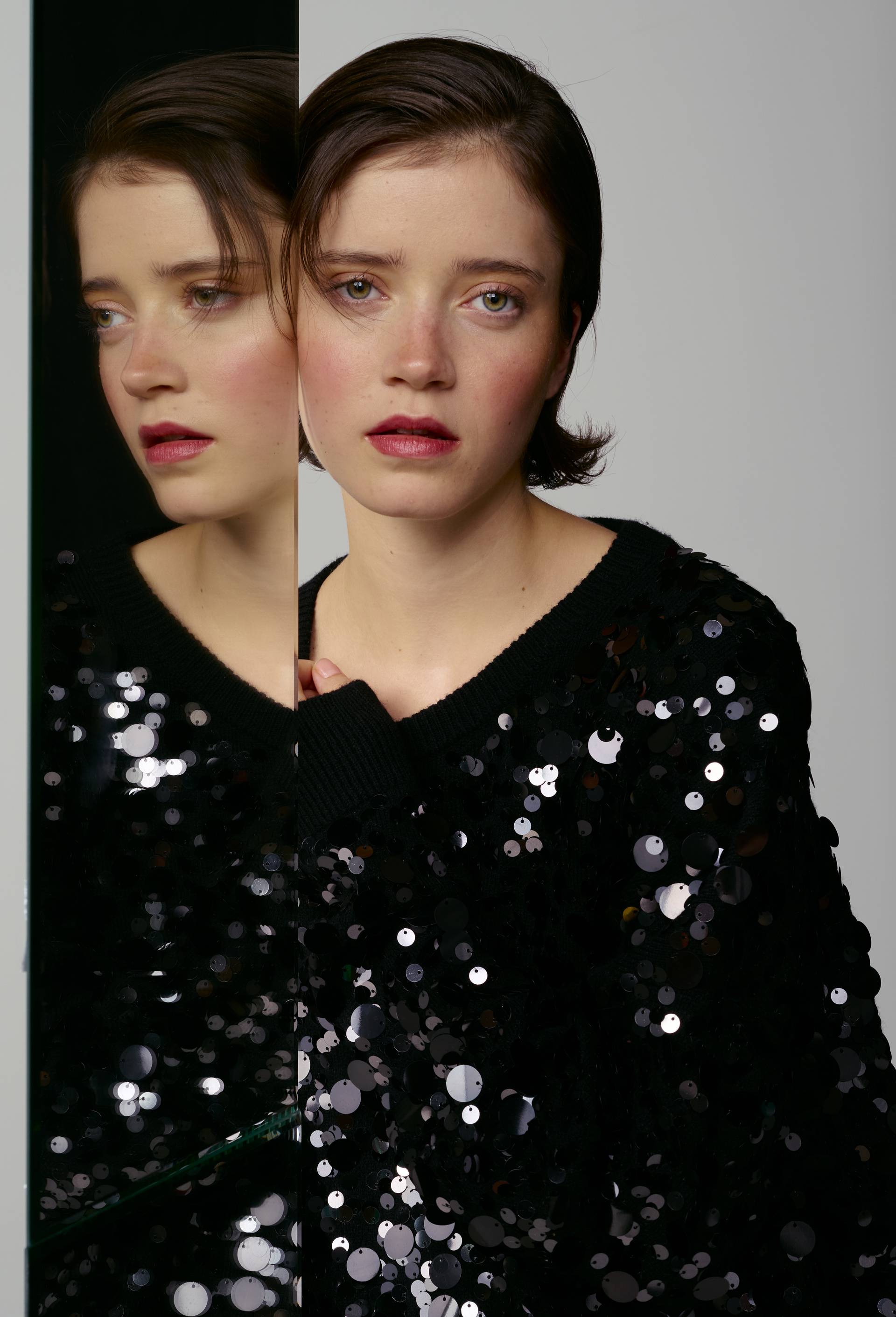 Cardigan boutonn&eacute; &agrave; sequins, Noir, large image number 0.0