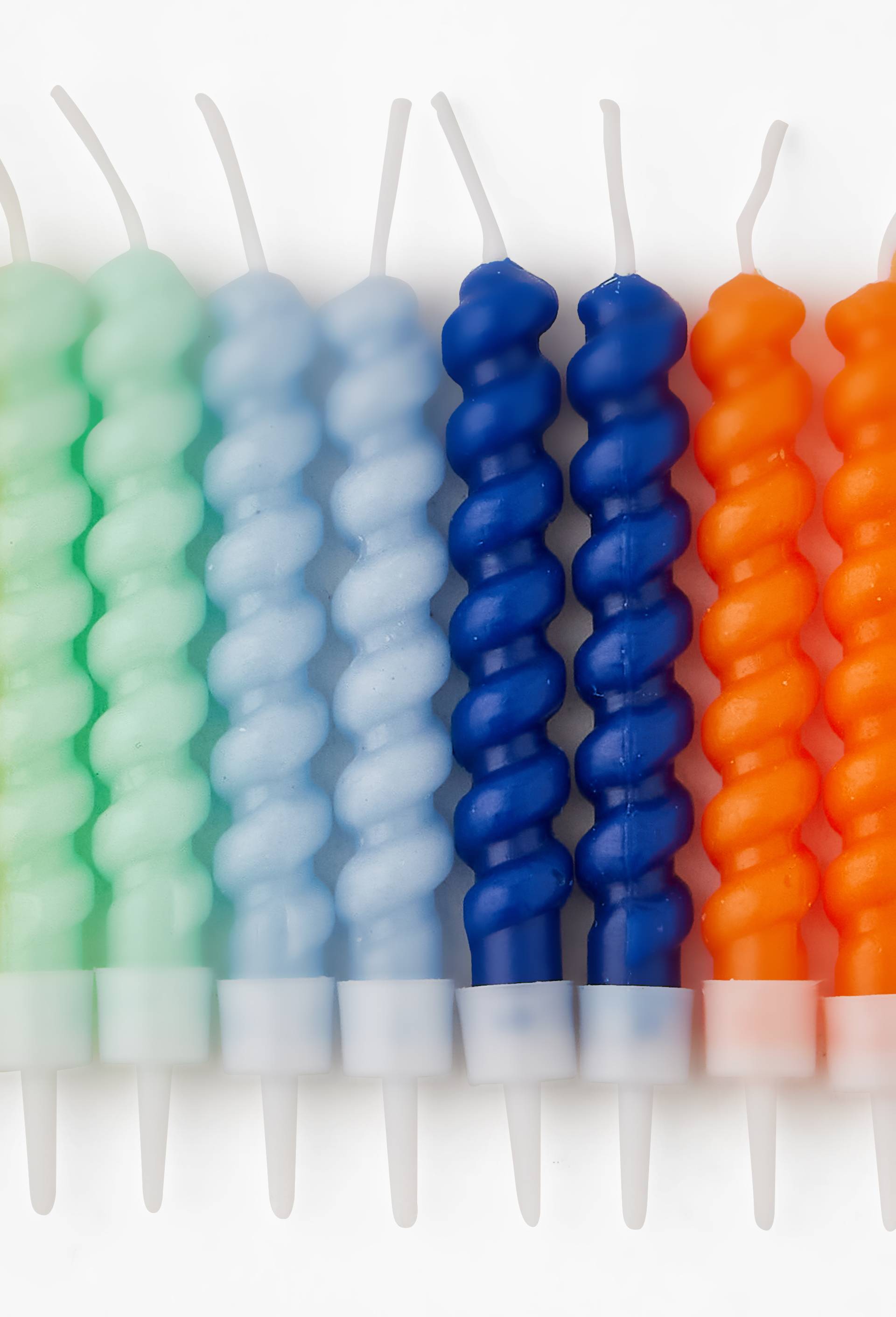 12 bougies, forme torsad&eacute;e, Multicolore, large image number 1.0