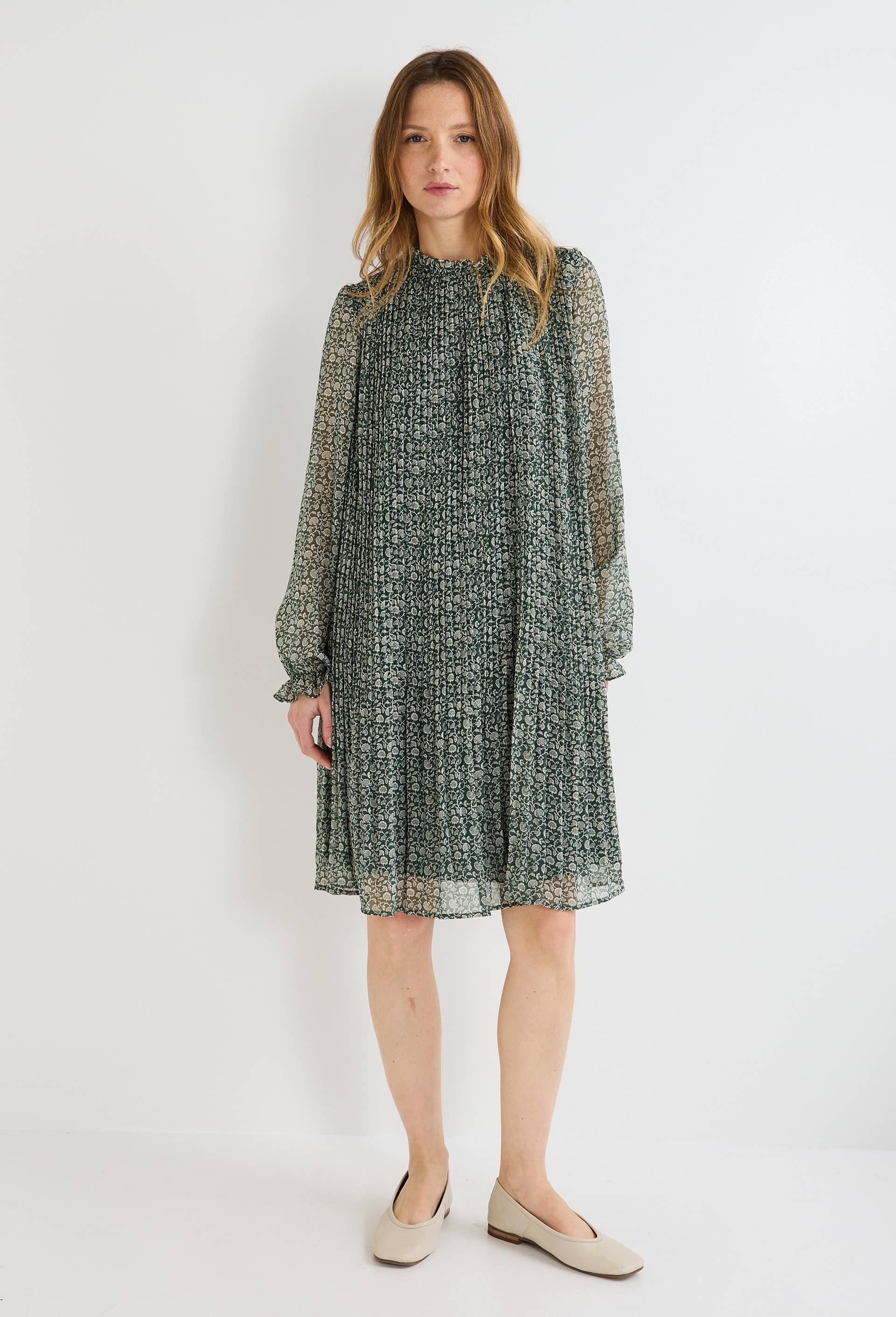Robe courte plissée imprimée, Vert foncé, swatch image