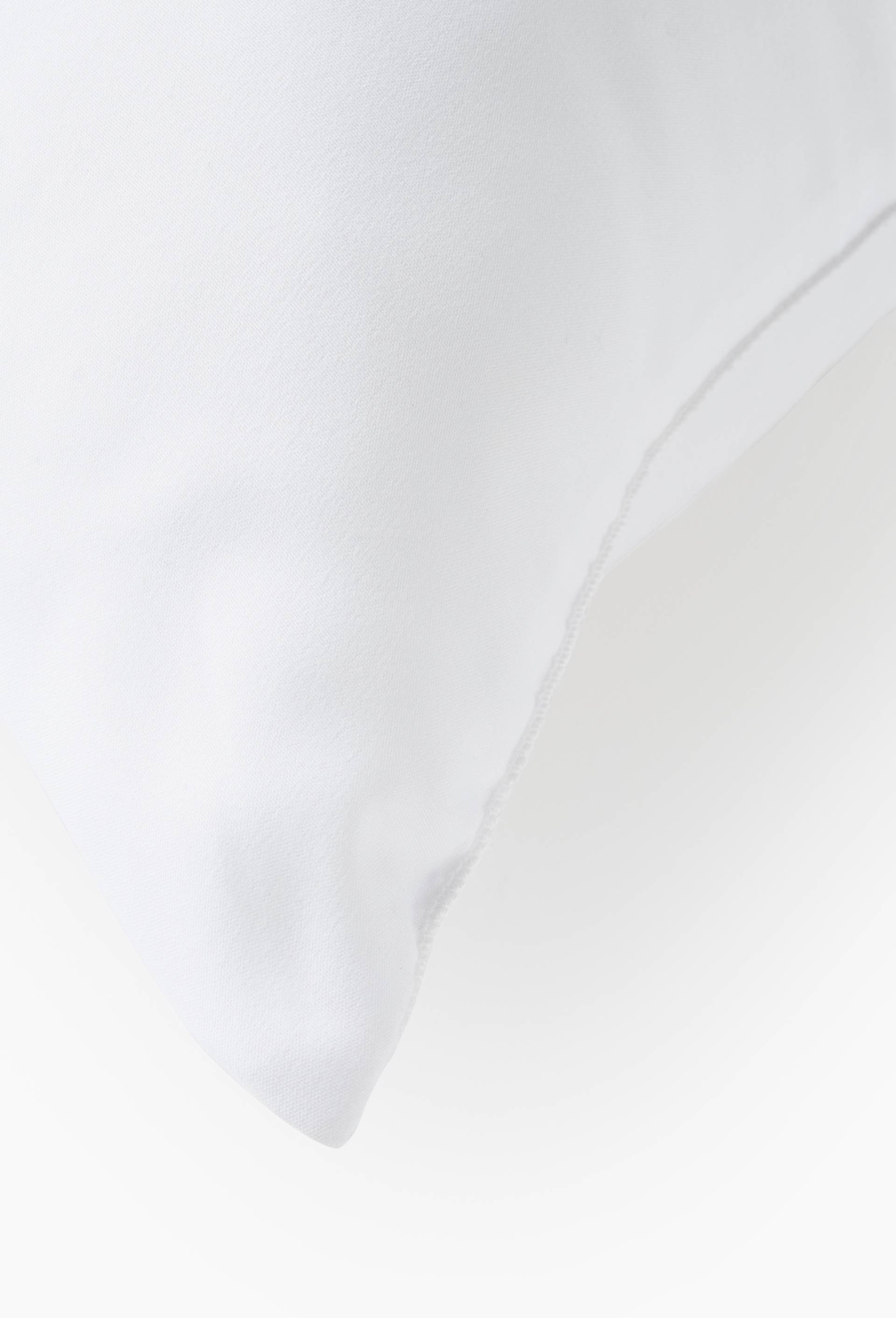 Oreiller microfibre 650g,  Enveloppe microfibre 100% polyester, garnissage 100% polyester silicon&eacute; creux., Blanc, large image number 1