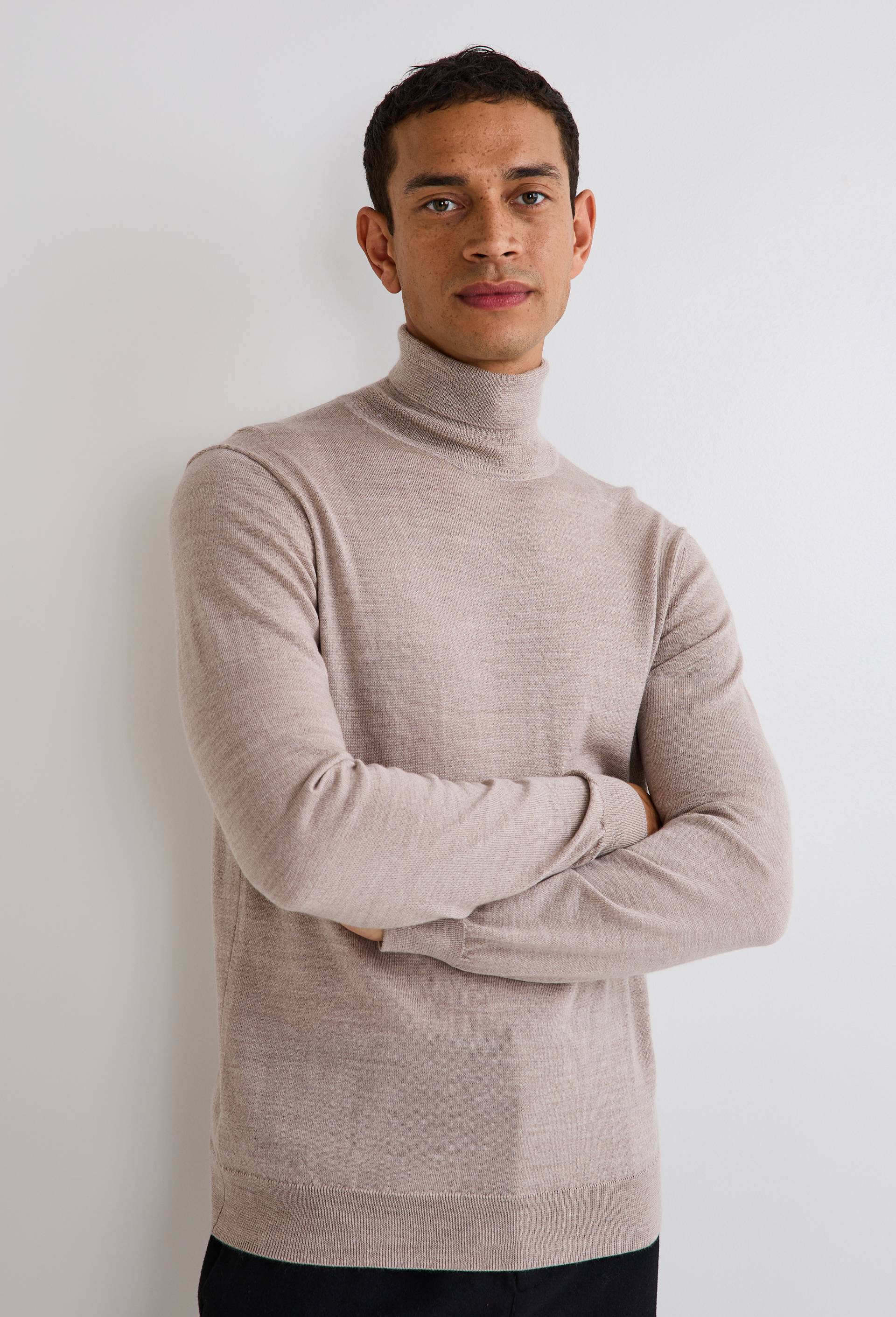 Pull col roulé en laine mérinos, Beige, swatch image