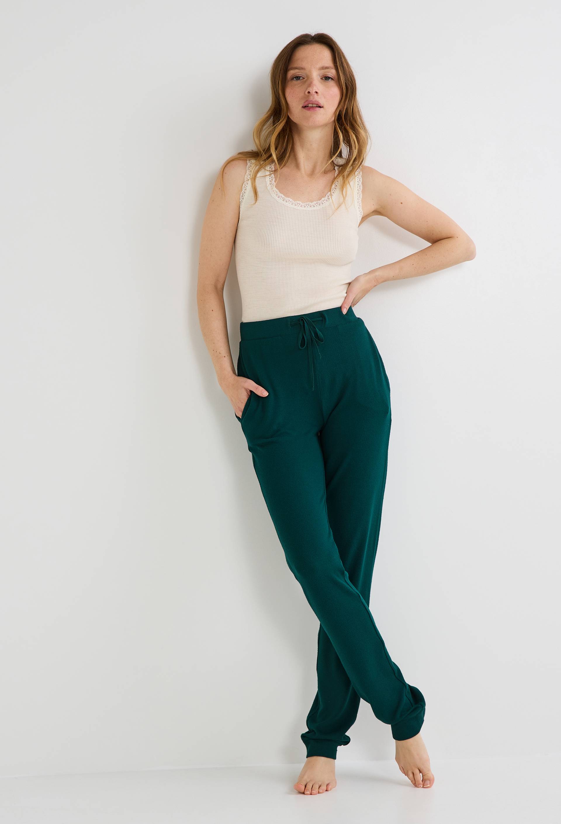 Pantalon droit uni tout doux, Vert foncé, swatch image