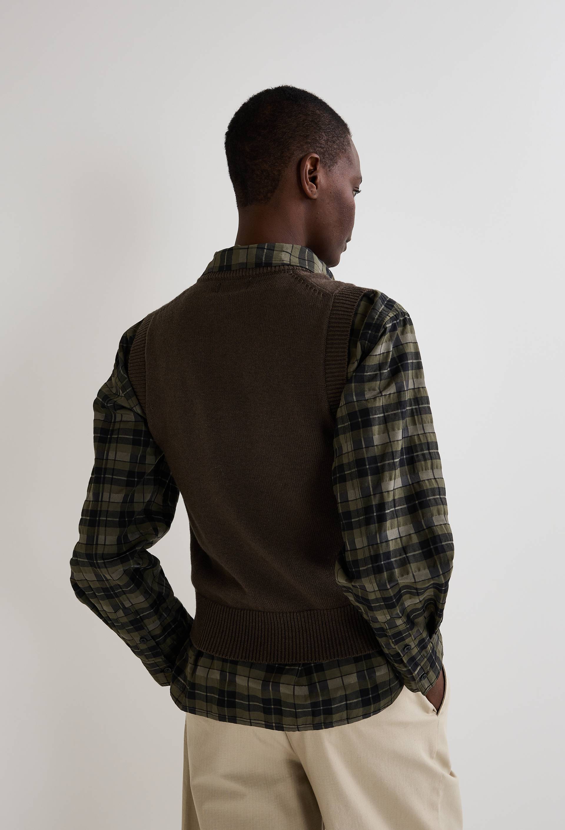 Cardigan sans manches contenant de la laine et du coton., Vert foncé, large image number 1