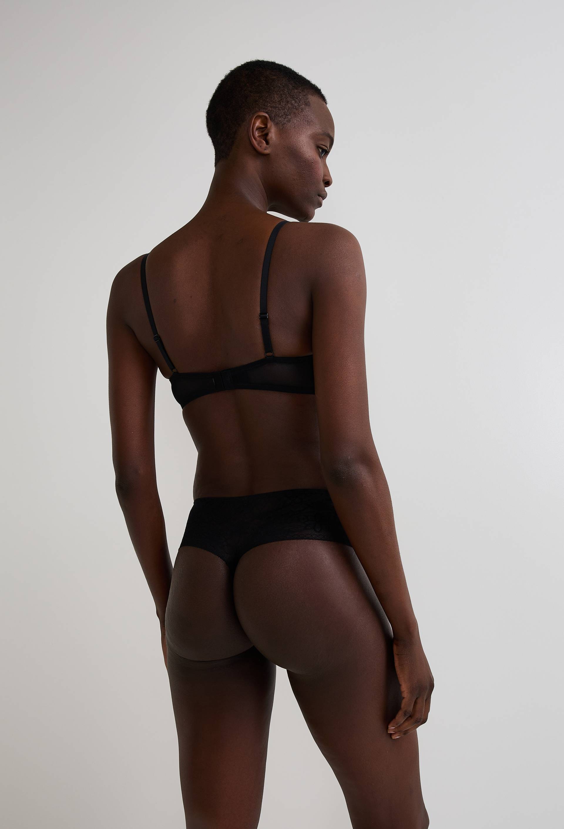 Tanga taille haute IZY en dentelle, Noir, large image number 2