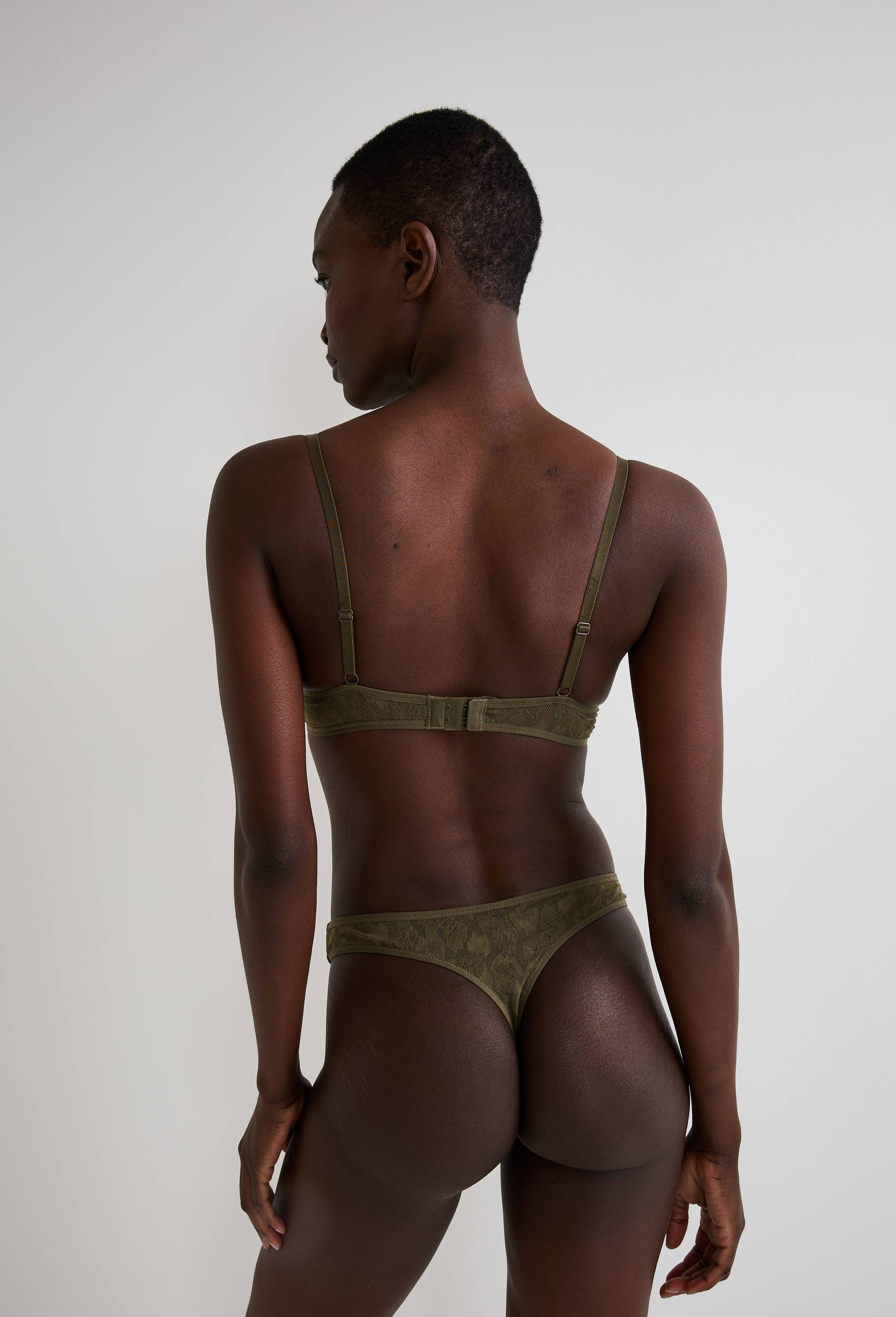 Soutien-gorge corbeille padd&eacute; LEA en dentelle, Vert fonc&eacute;, large image number 1