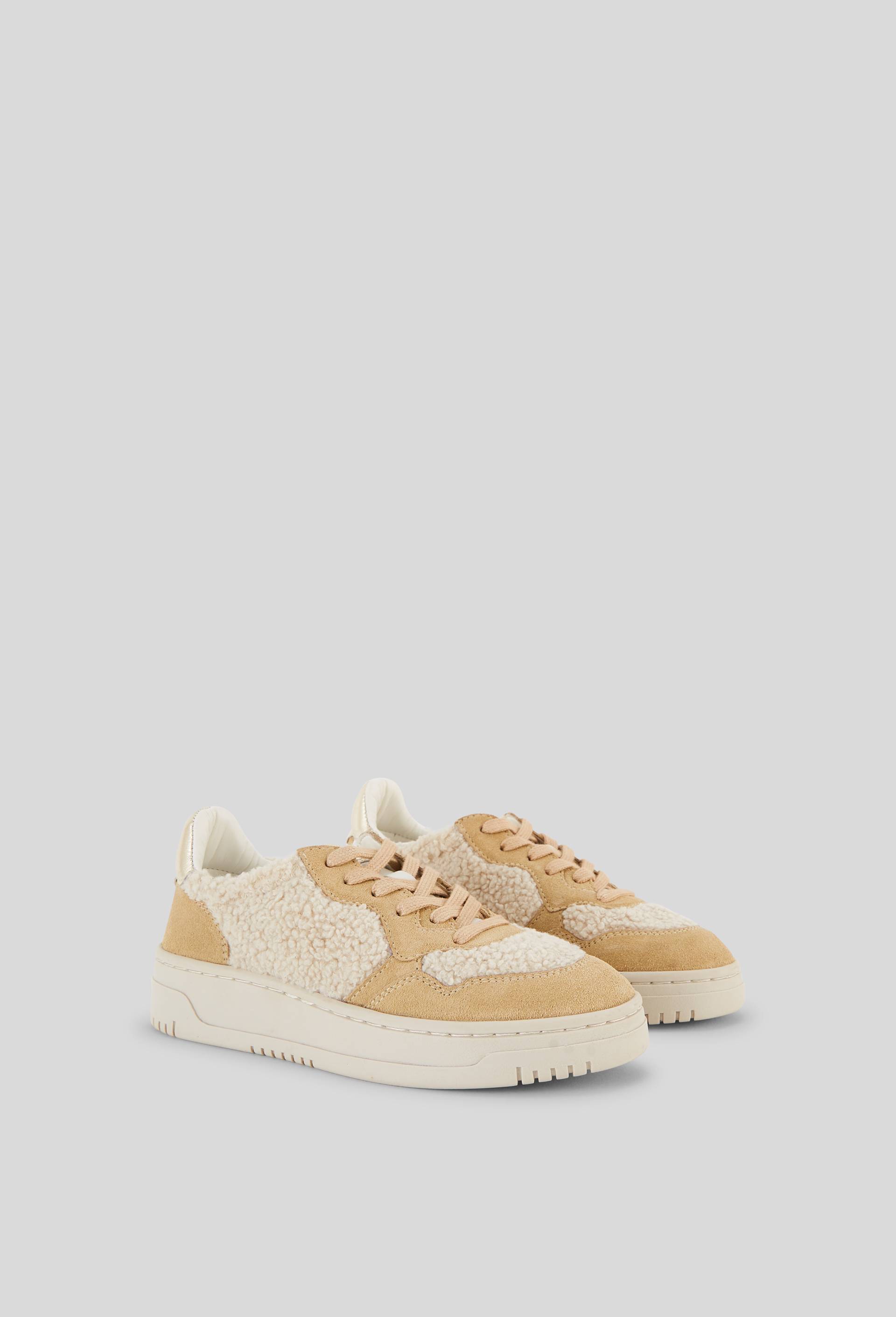 Baskets imitation sherpa avec d&eacute;tails en cuir, Beige clair, large image number 1