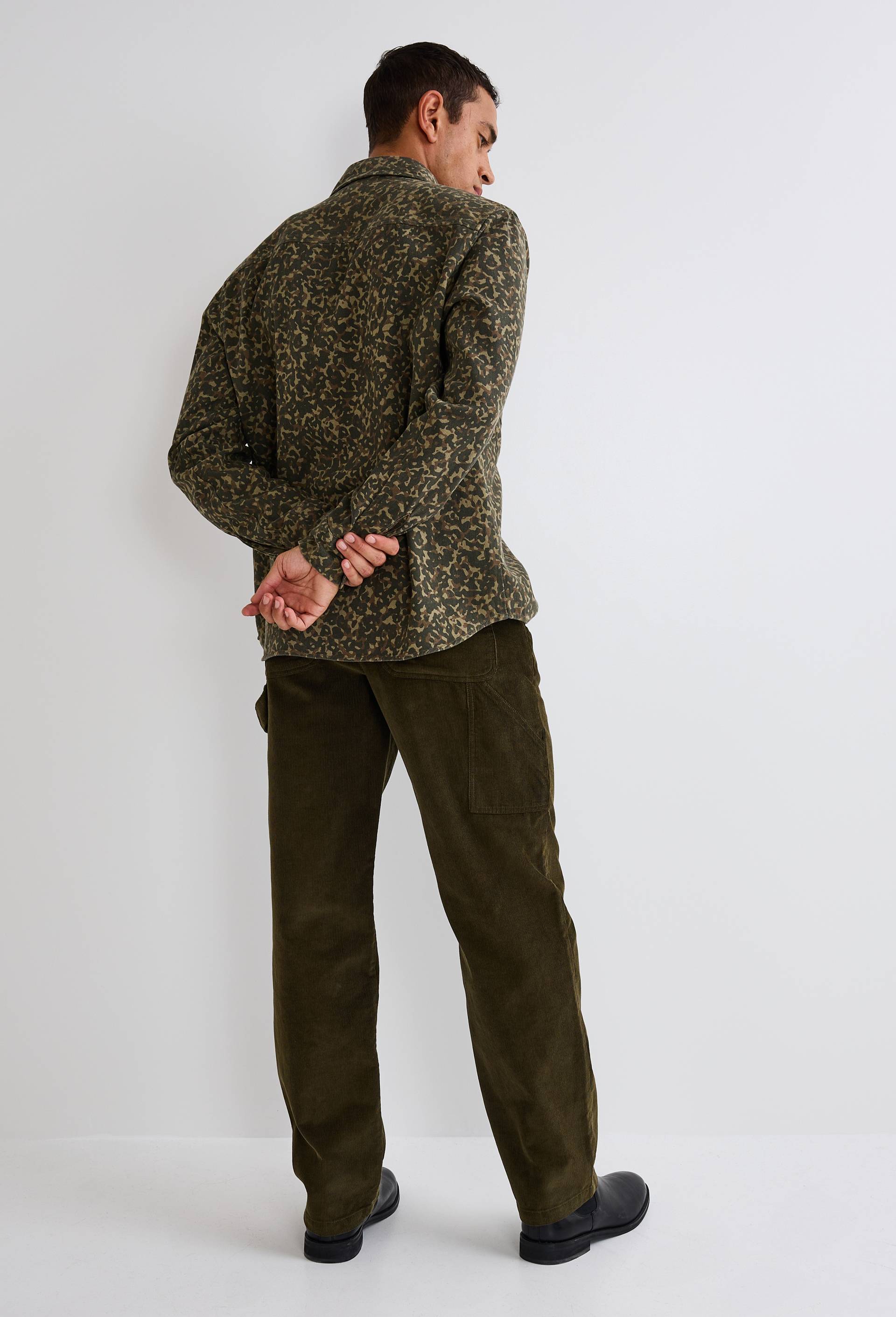Pantalon charpentier velours en coton BIO GOTS, Vert fonc&eacute;, large image number 1.0