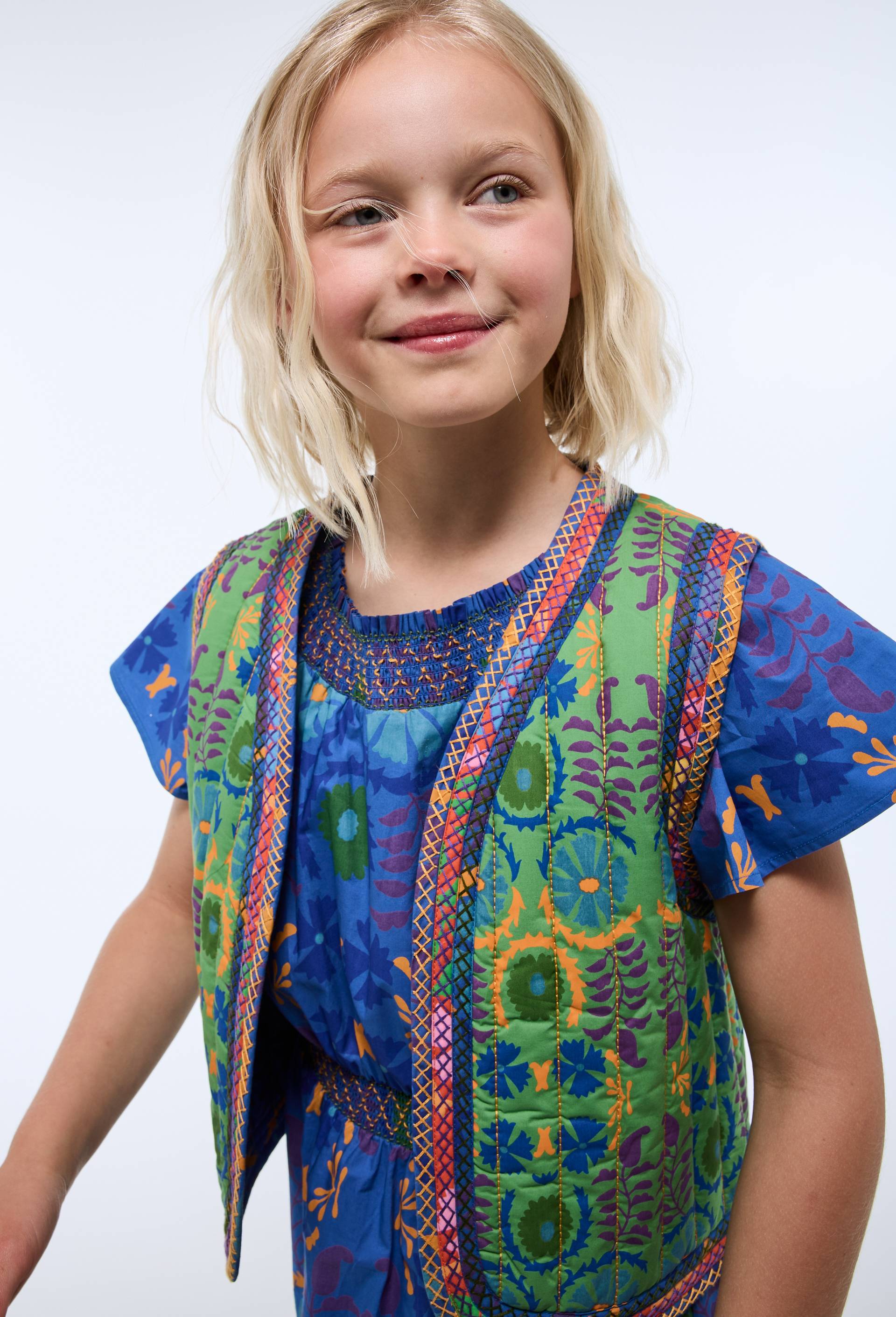 Gilet sans manche matelassé réversible en coton BIO GOTS - CAROLINE DE BENOIST X MONOPRIX, Vert foncé, large image number 0.0