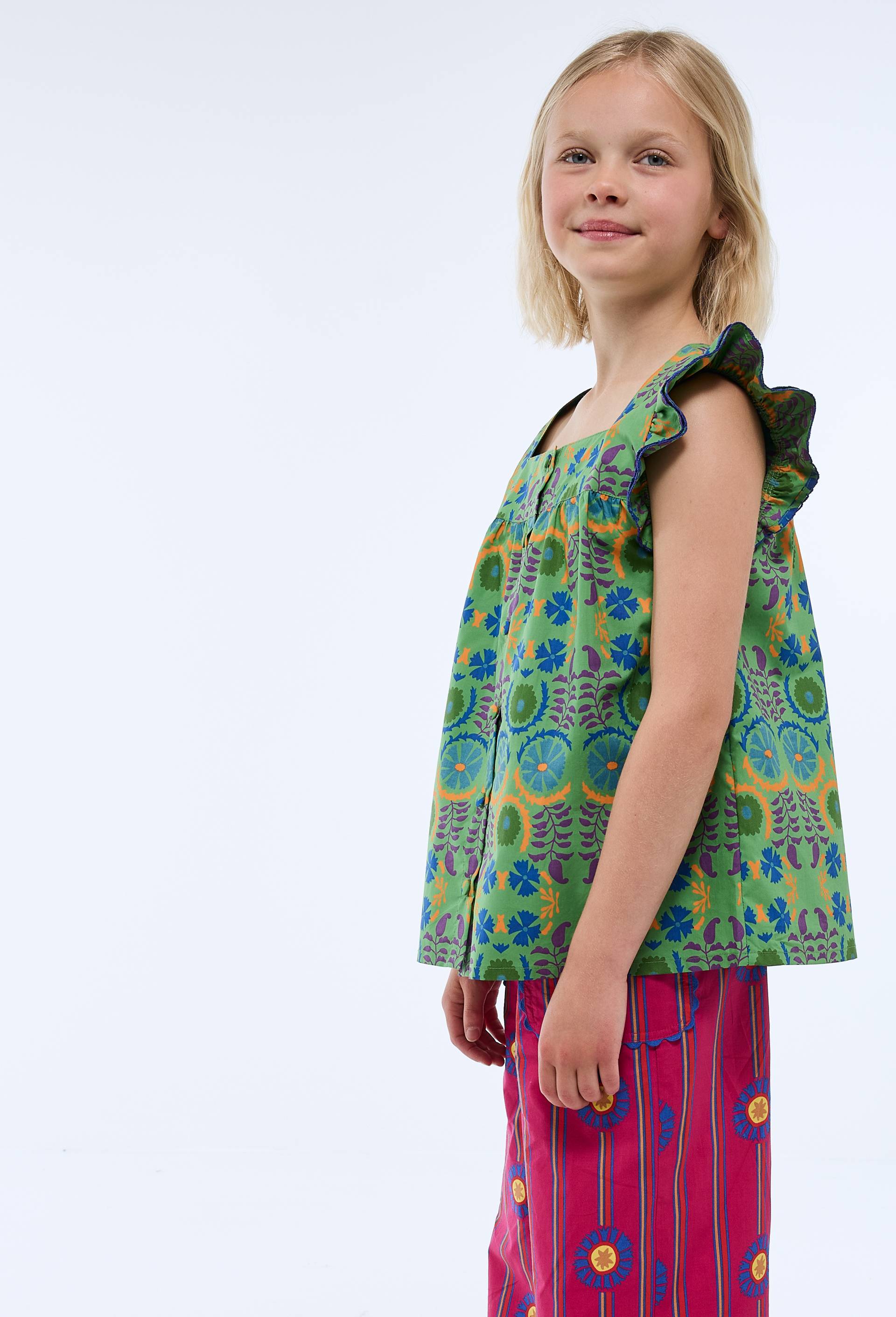 Blouse avec manches à volant imprimée en coton BIO GOTS - CAROLINE DE BENOIST X MONOPRIX, Vert foncé, large image number 0