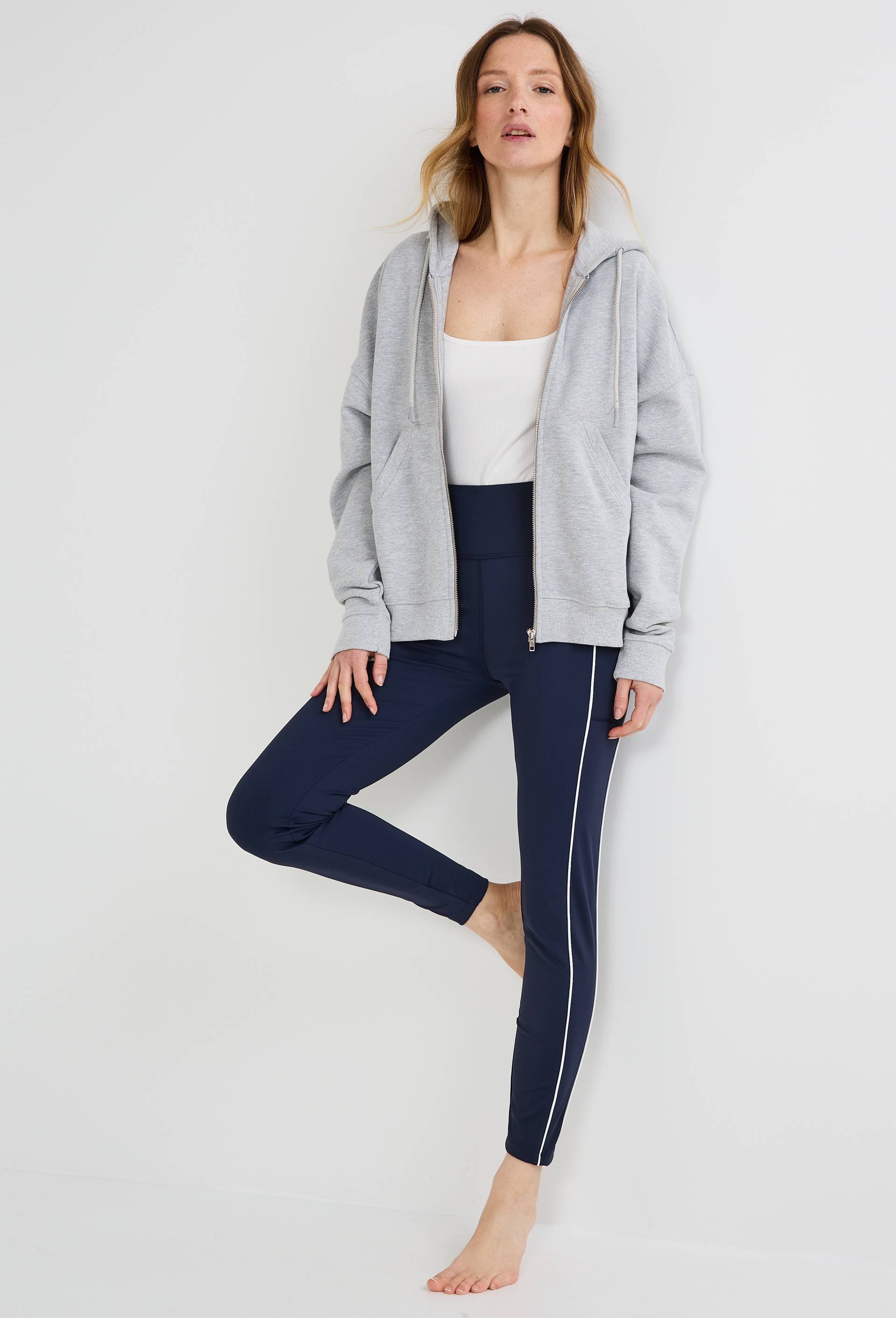 Legging de sport avec d&eacute;tails contrast&eacute;s, Bleu fonc&eacute;, large image number 0