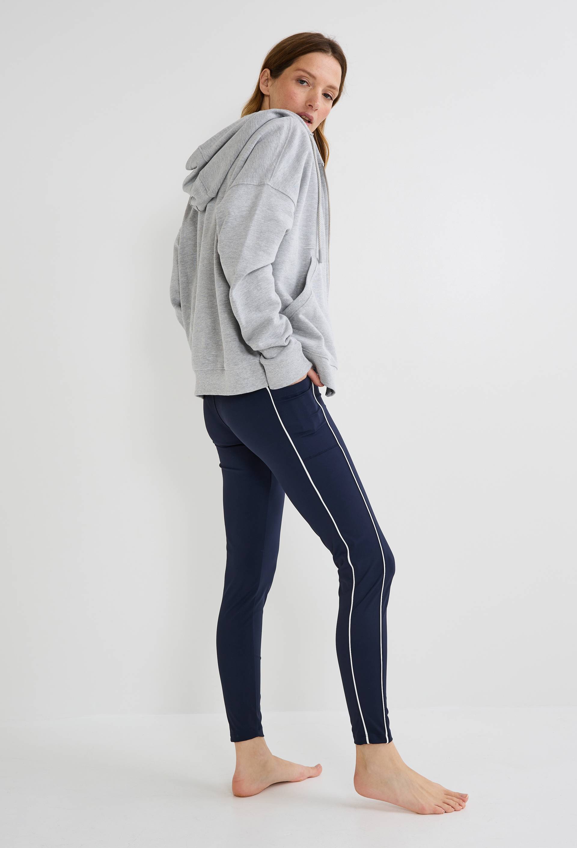 Legging de sport avec d&eacute;tails contrast&eacute;s, Bleu fonc&eacute;, large image number 1