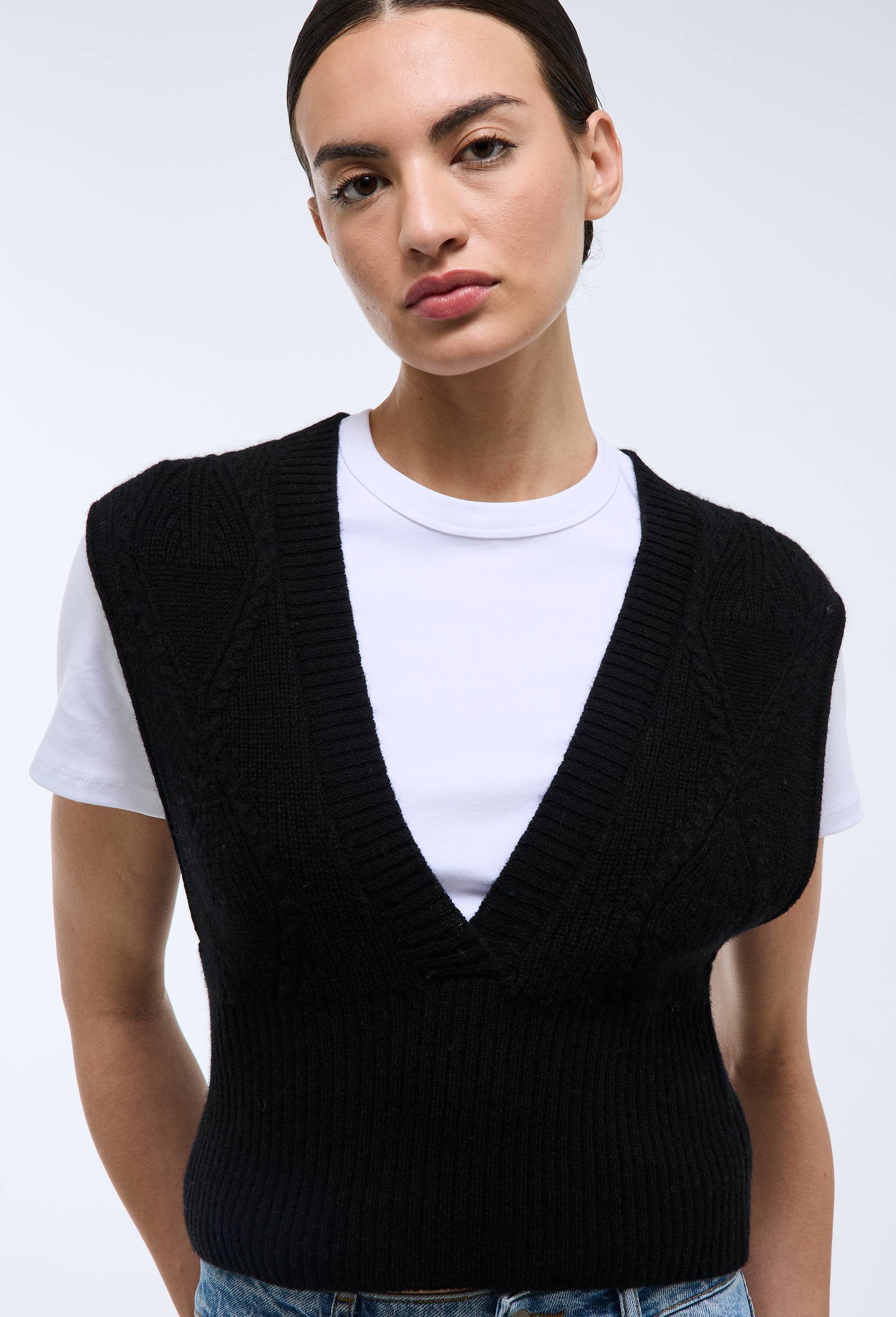 Pull sans manches en laine, Noir, large image number 0.0