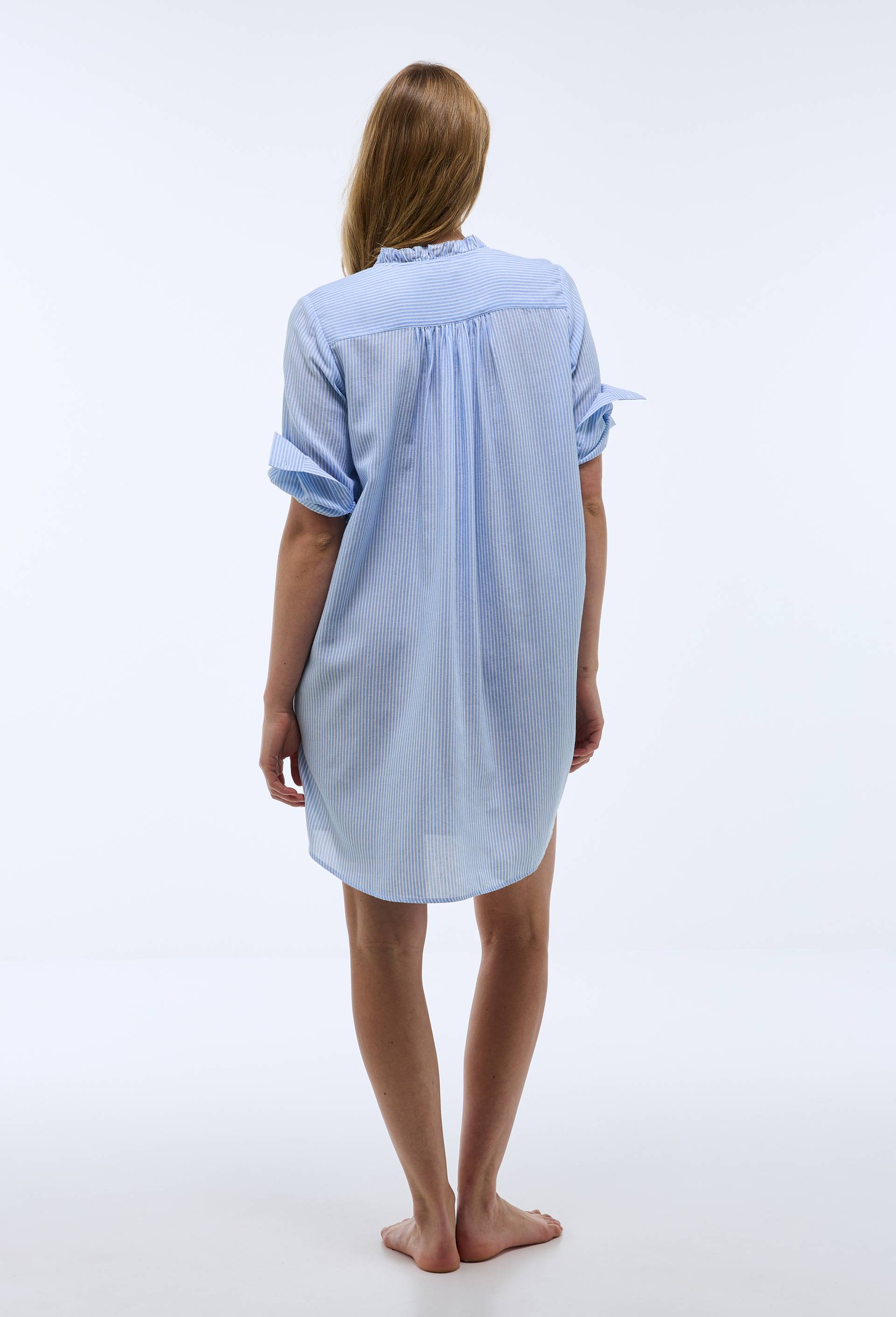 Chemise de nuit ray&eacute;e avec d&eacute;tail plastron en coton BIO GOTS, Bleu clair, large image number 1