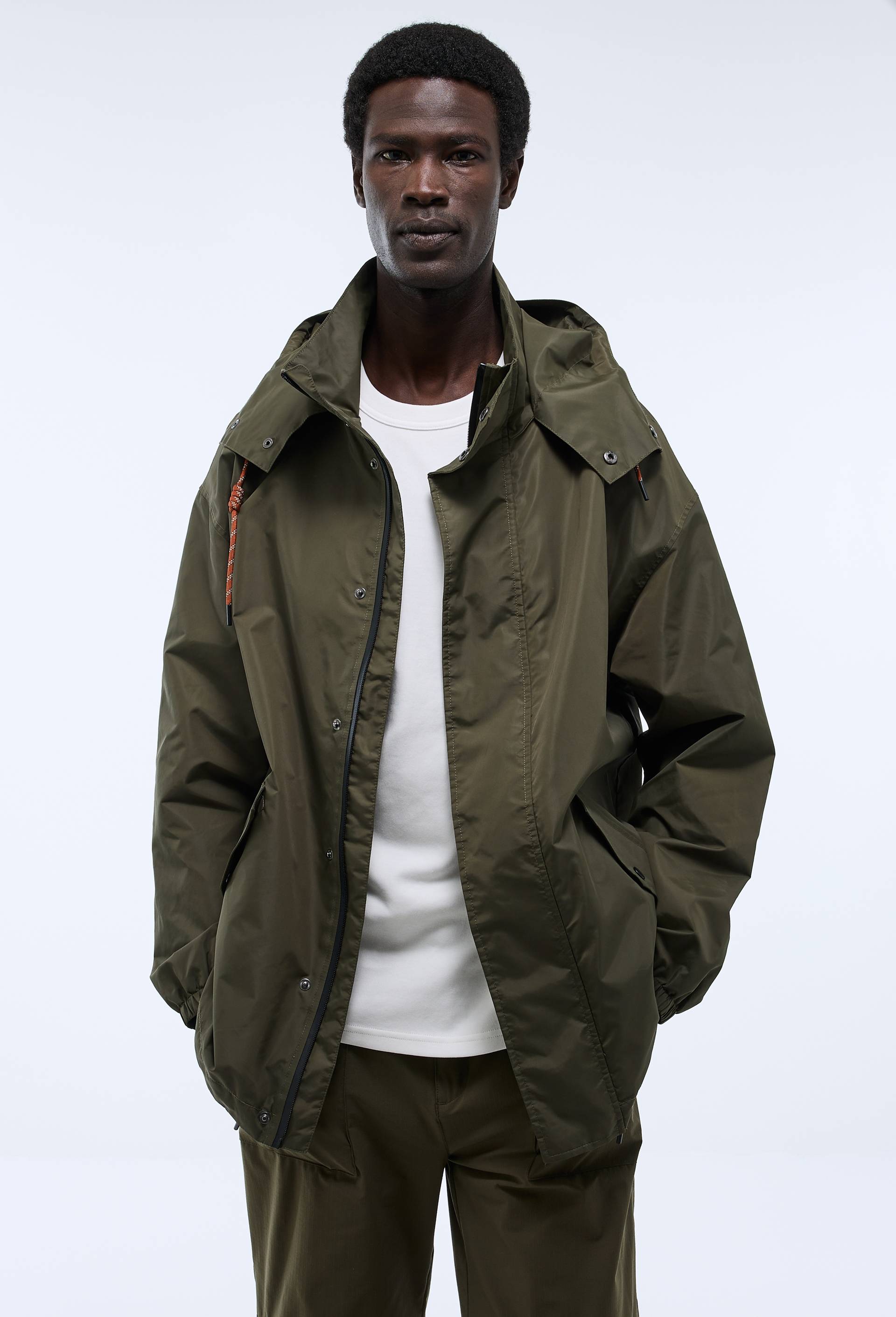 Parka de randonn&eacute;e d&eacute;perlante, Vert fonc&eacute;, large image number 0