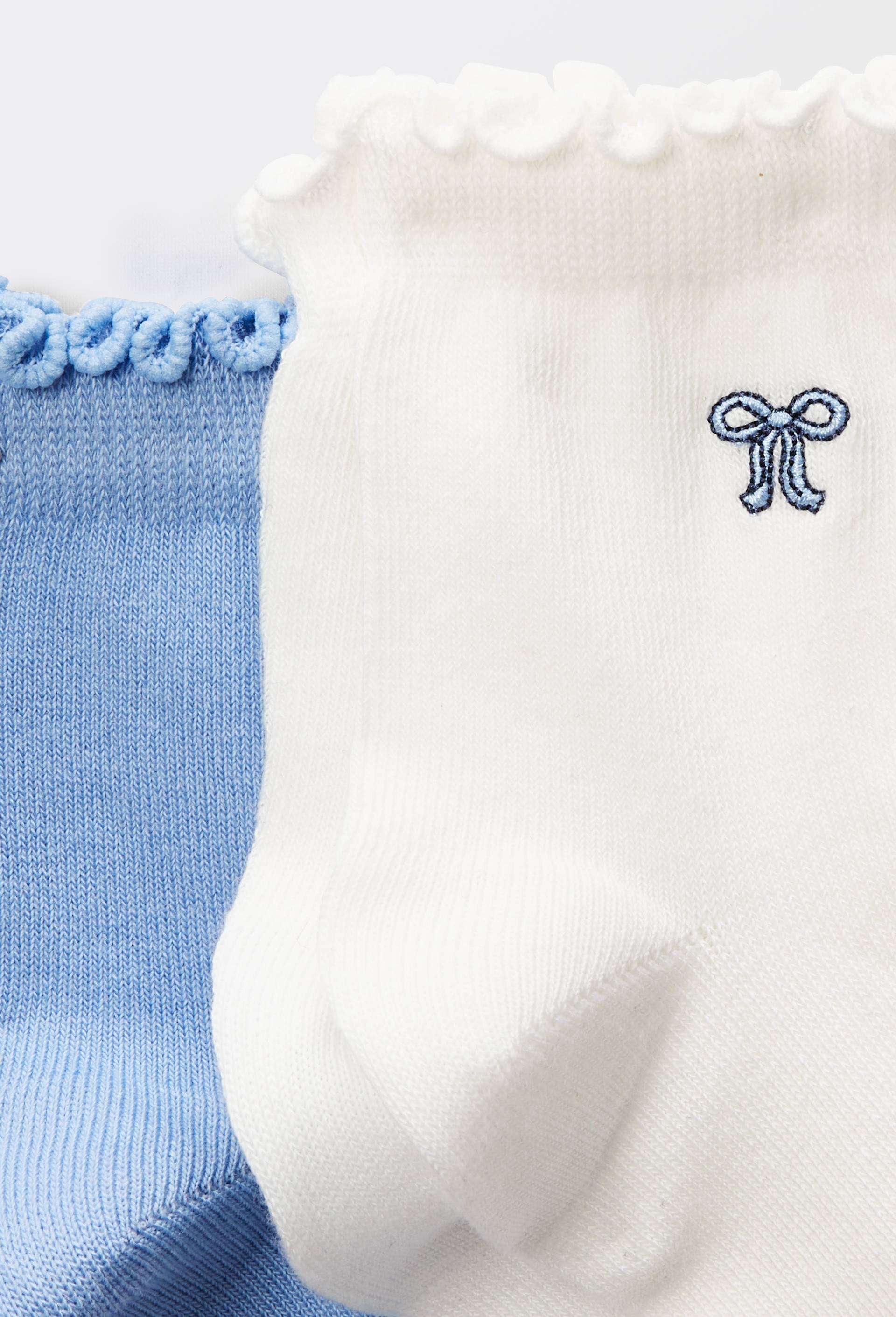 Lot de 2 paires de socquettes fantaisies brod&eacute;es en coton, Bleu, large image number 1.0