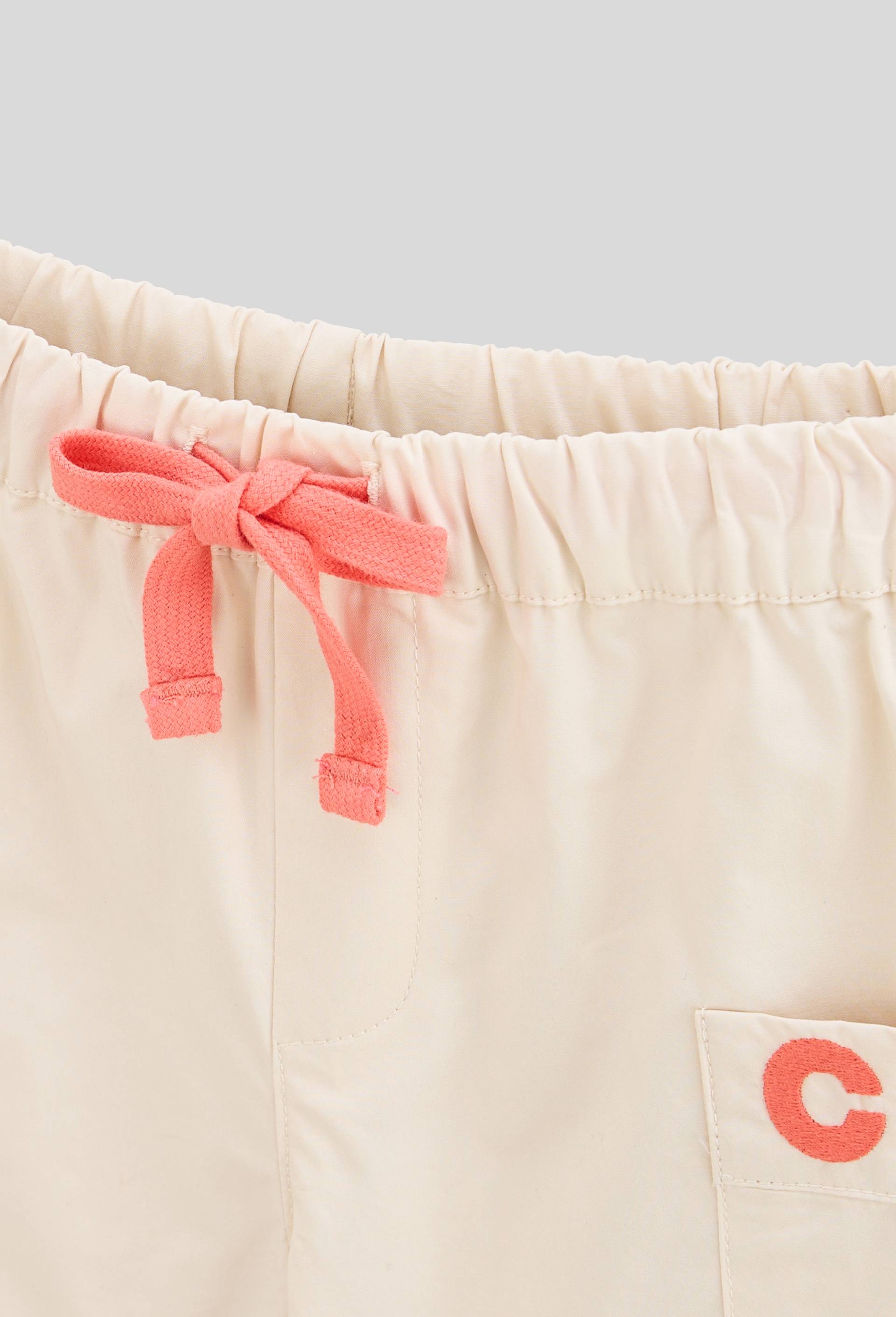 Short uni &agrave; poches brod&eacute;es en coton BIO GOTS, Ecru, large image number 2.0