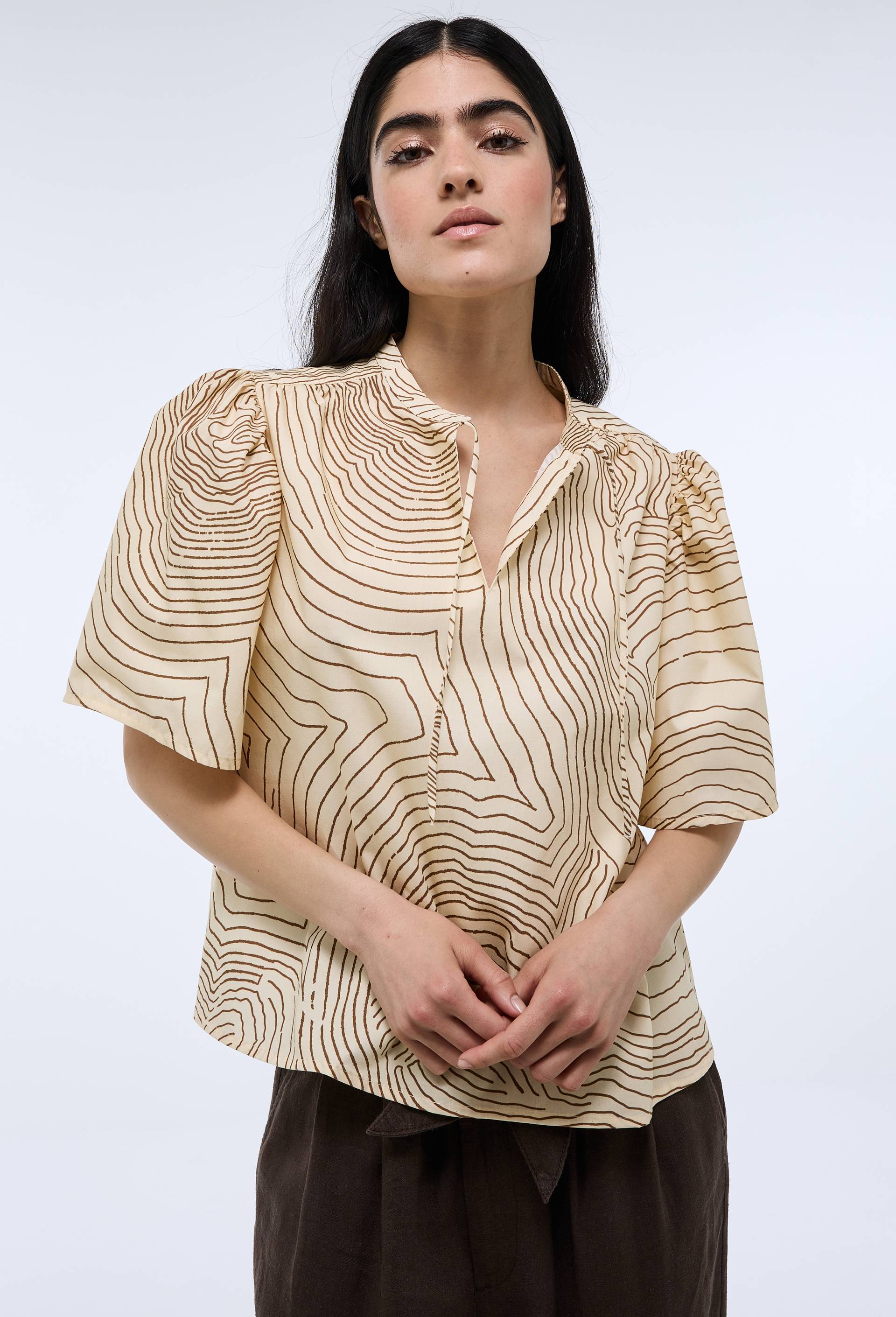 Blouse manches courtes imprim&eacute;e en coton, Beige clair, large image number 1.0
