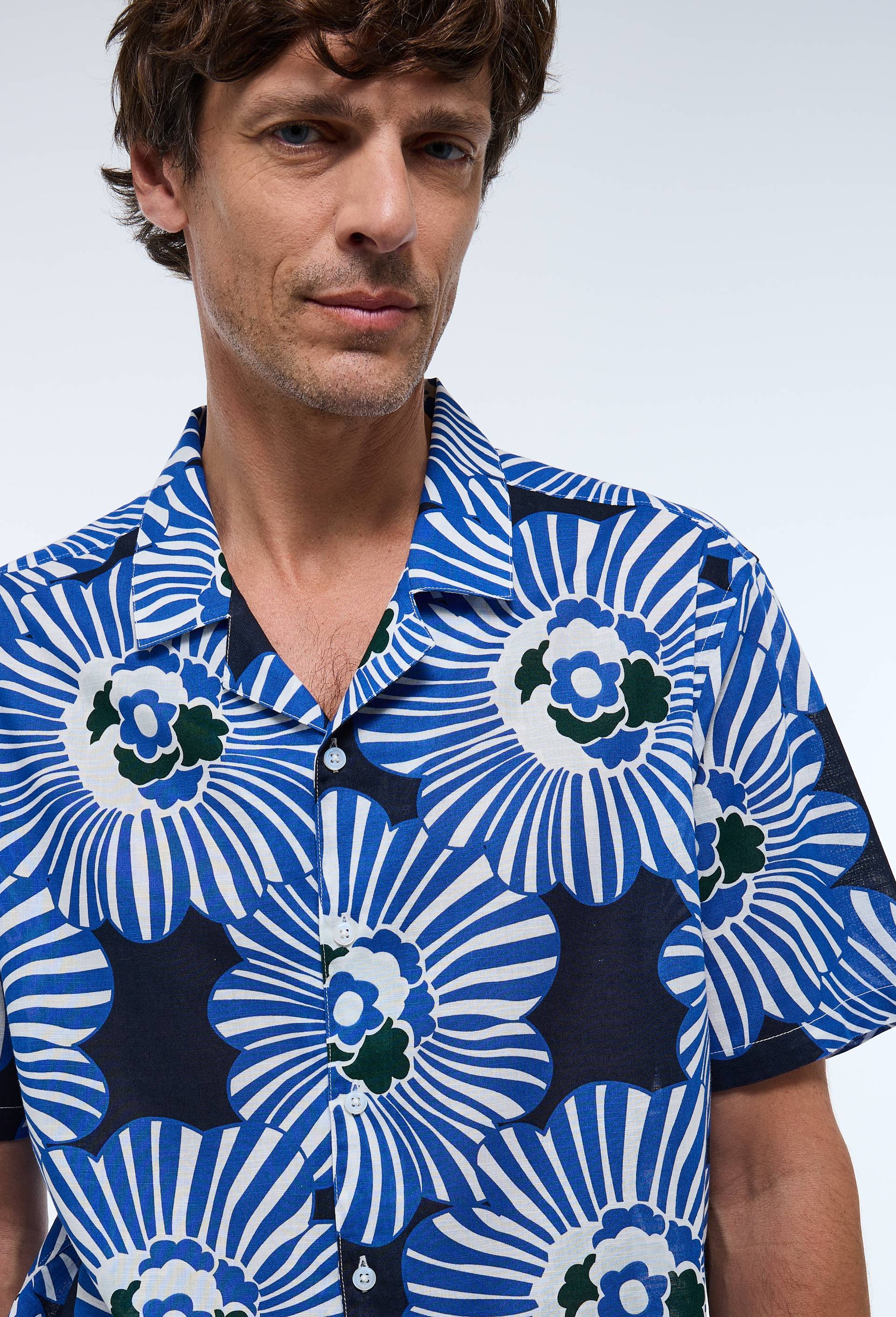 Chemise manches courtes col cuba imprim&eacute;e en coton bio GOTS, Bleu fonc&eacute;, large image number 3.0