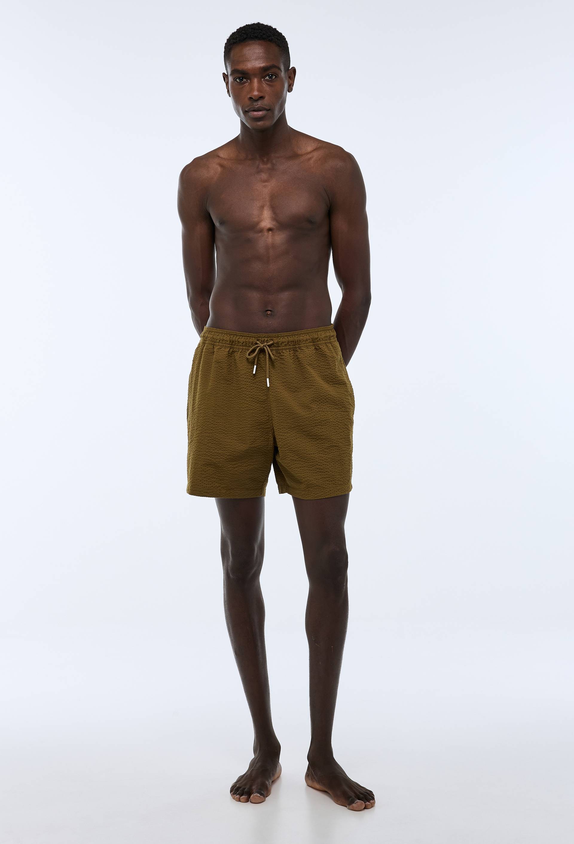 Short de bain seersucker uni, Vert foncé, swatch image