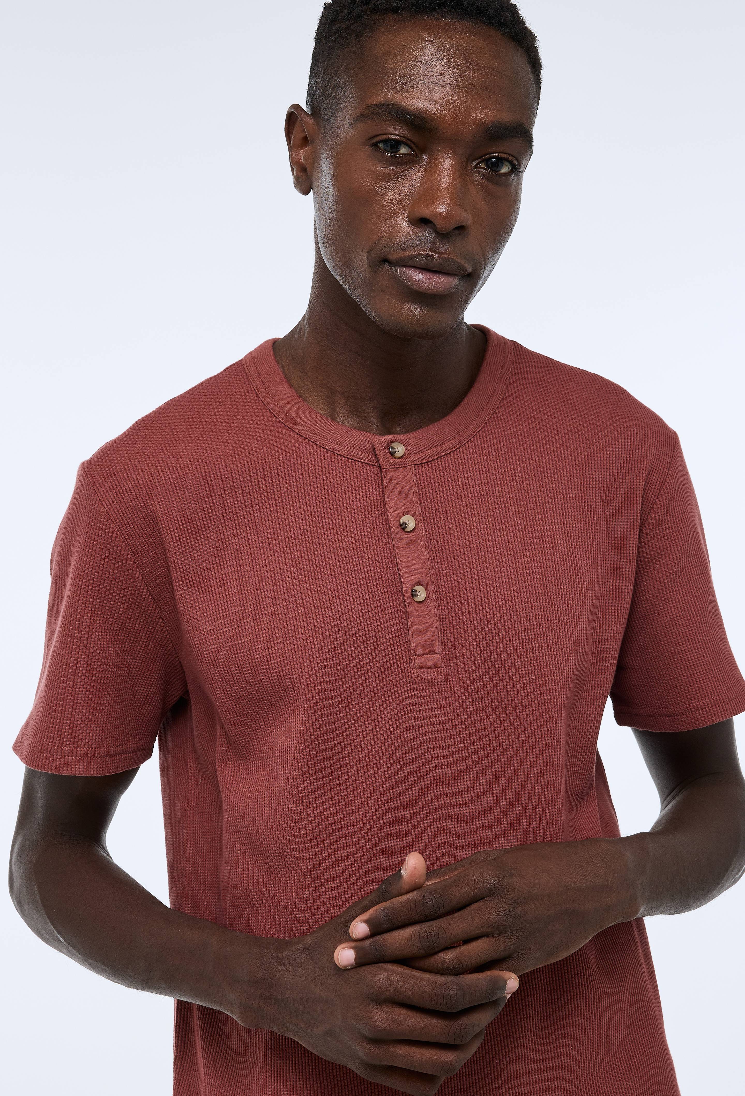 T-shirt manches courtes col tunisien gaufré en coton BIO GOTS - MONOPRIX - Modalova