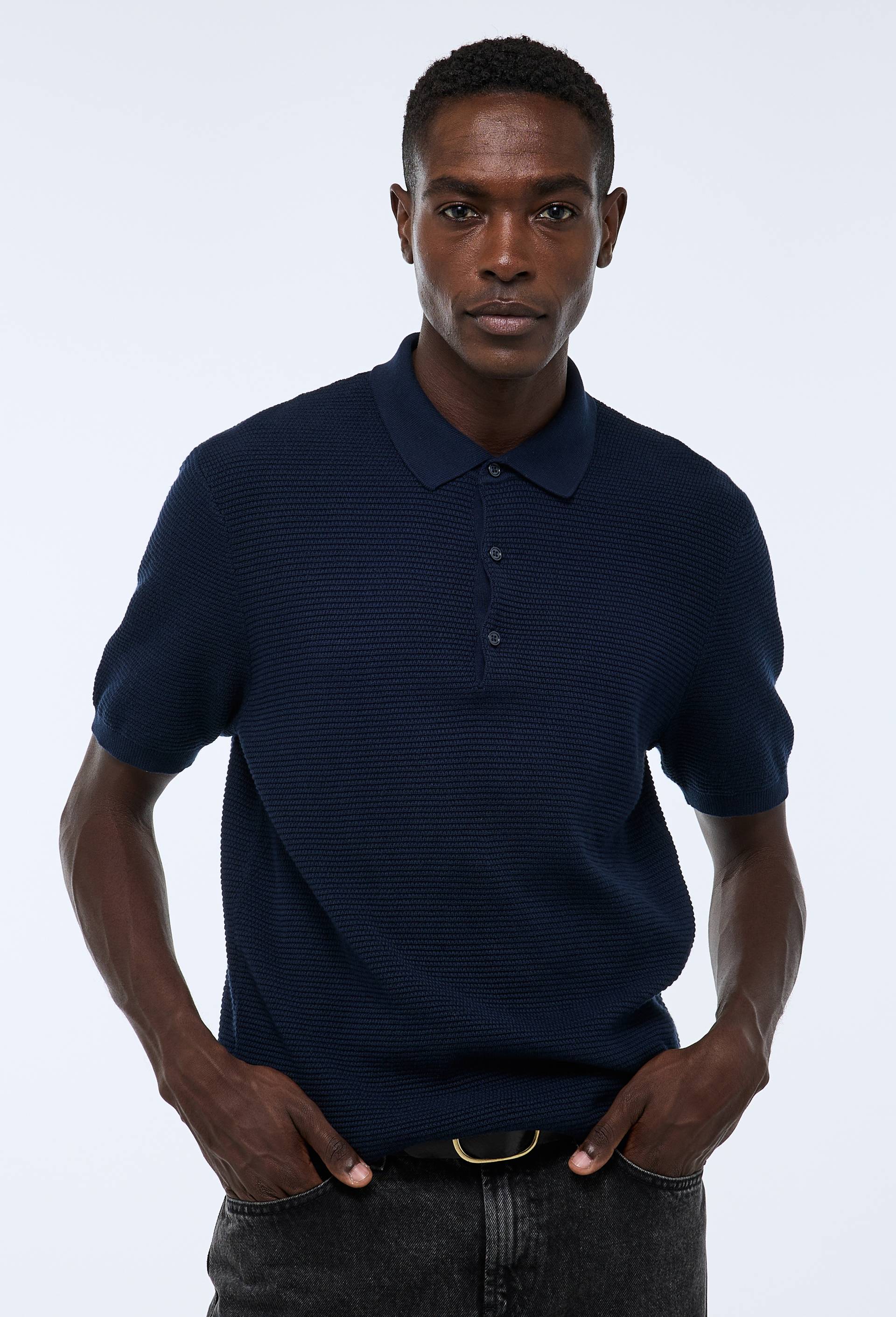 Polo en maille de coton, Bleu foncé, swatch image