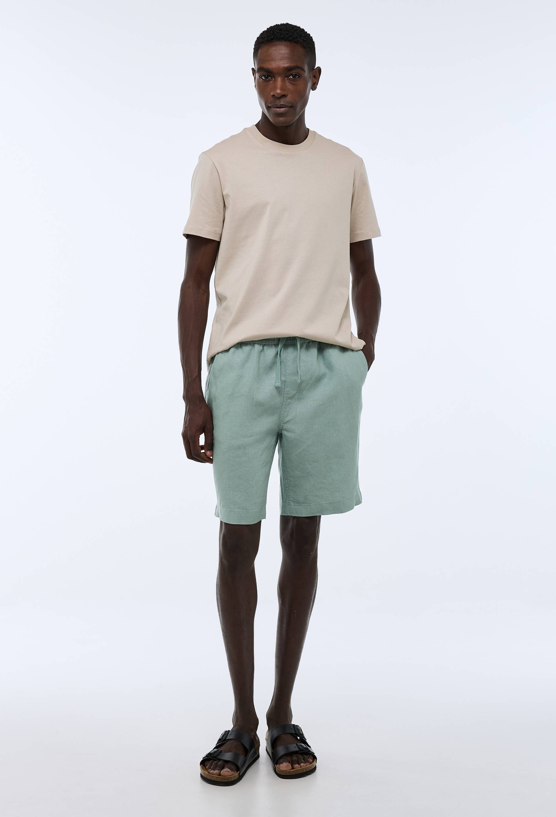 Bermuda élastiqué en lin, Vert clair, swatch image