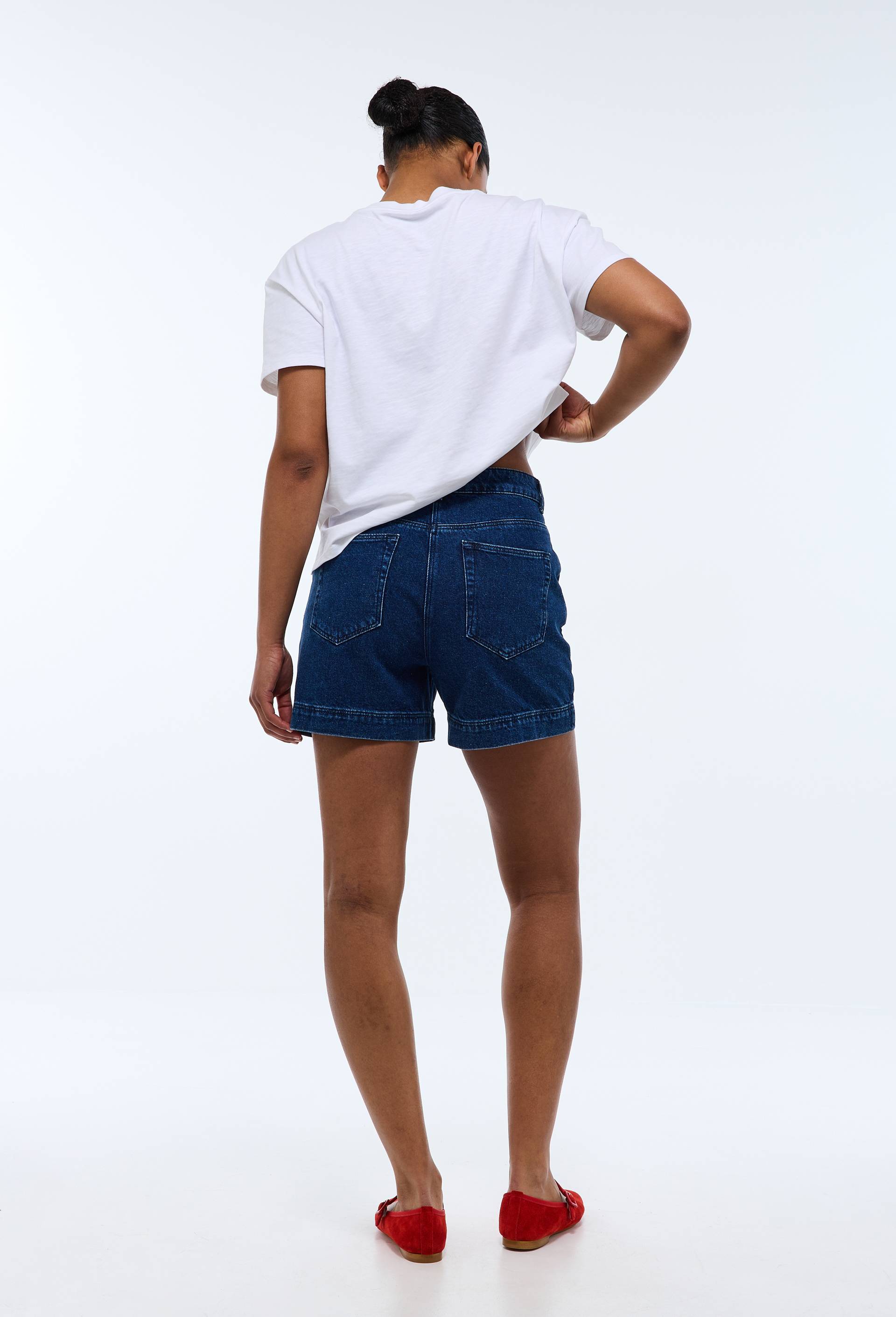Short en denim, Bleu fonc&eacute;, large image number 1.0