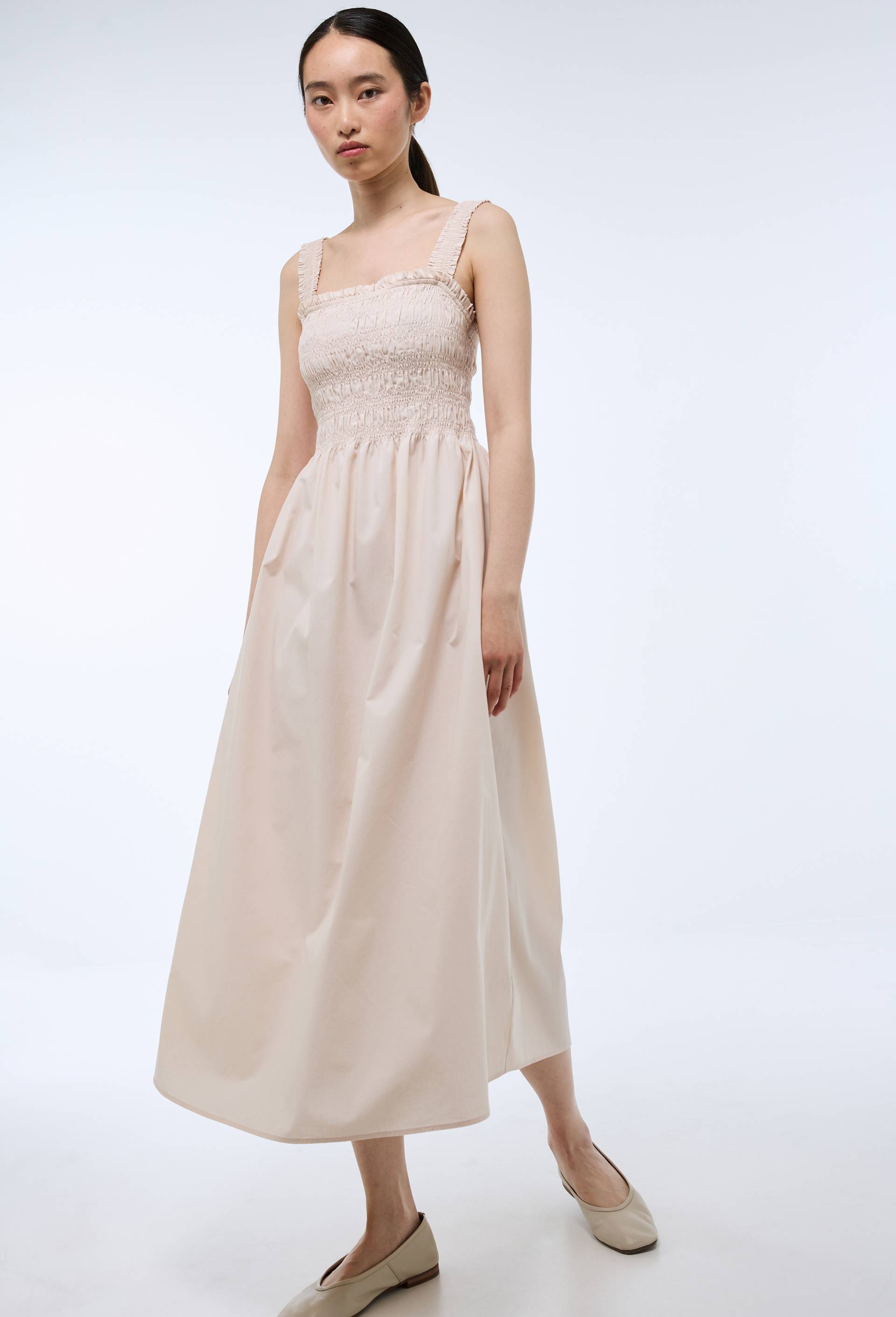 Robe midi smockée en coton BIO GOTS, Ecru, swatch image