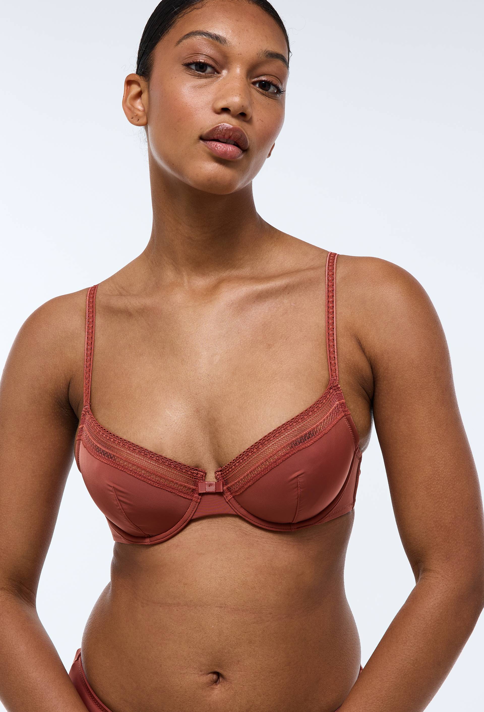 Soutien-gorge corbeille balconnet IRIS en microfibre, Rose foncé, swatch image