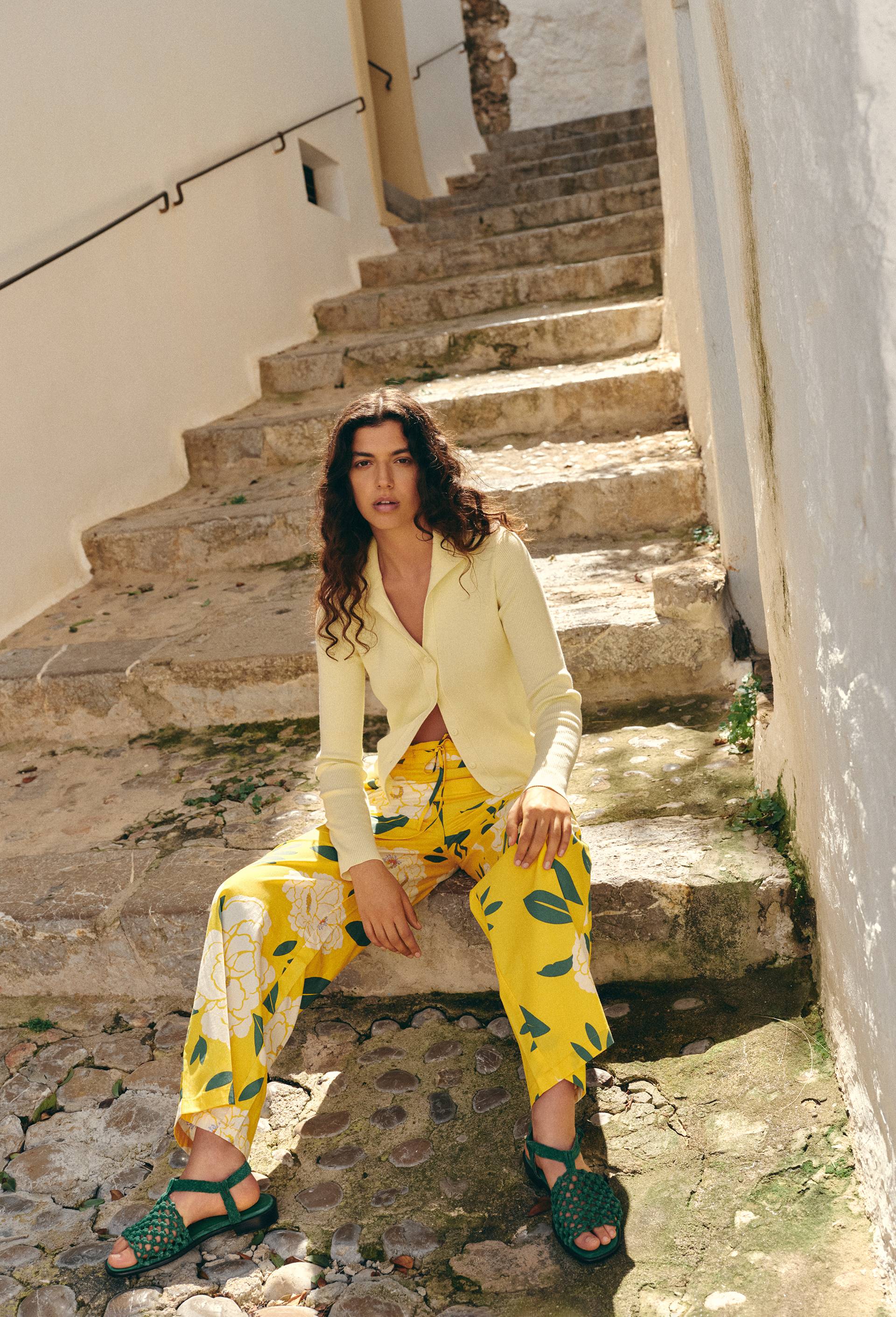 Cardigan col polo à côtes, Jaune clair, swatch image