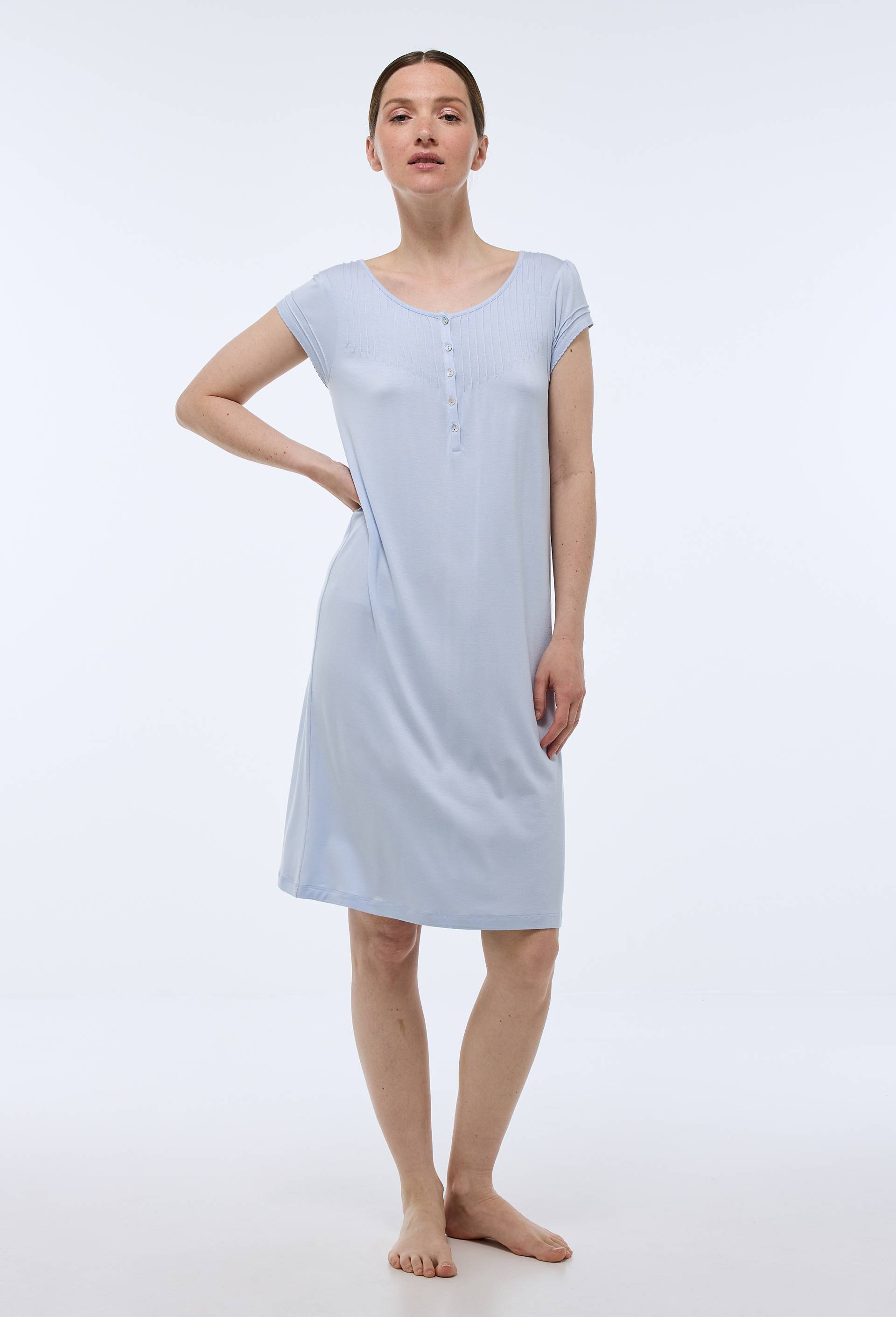 Chemise de nuit manches courtes fluide unie, Bleu clair, swatch image