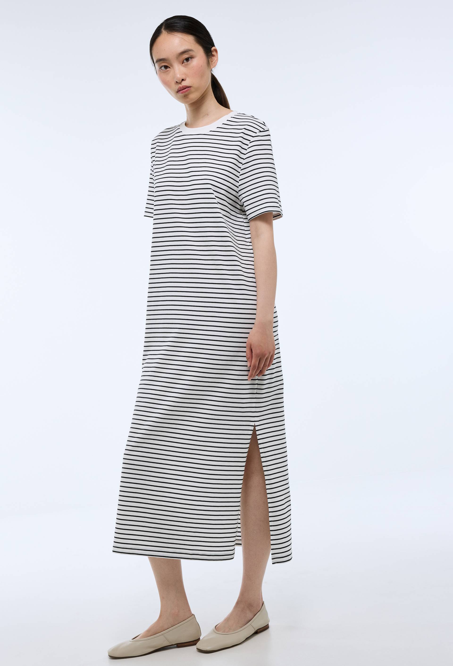 Robe t-shirt ray&eacute;e en coton BIO GOTS, Noir, large image number 0