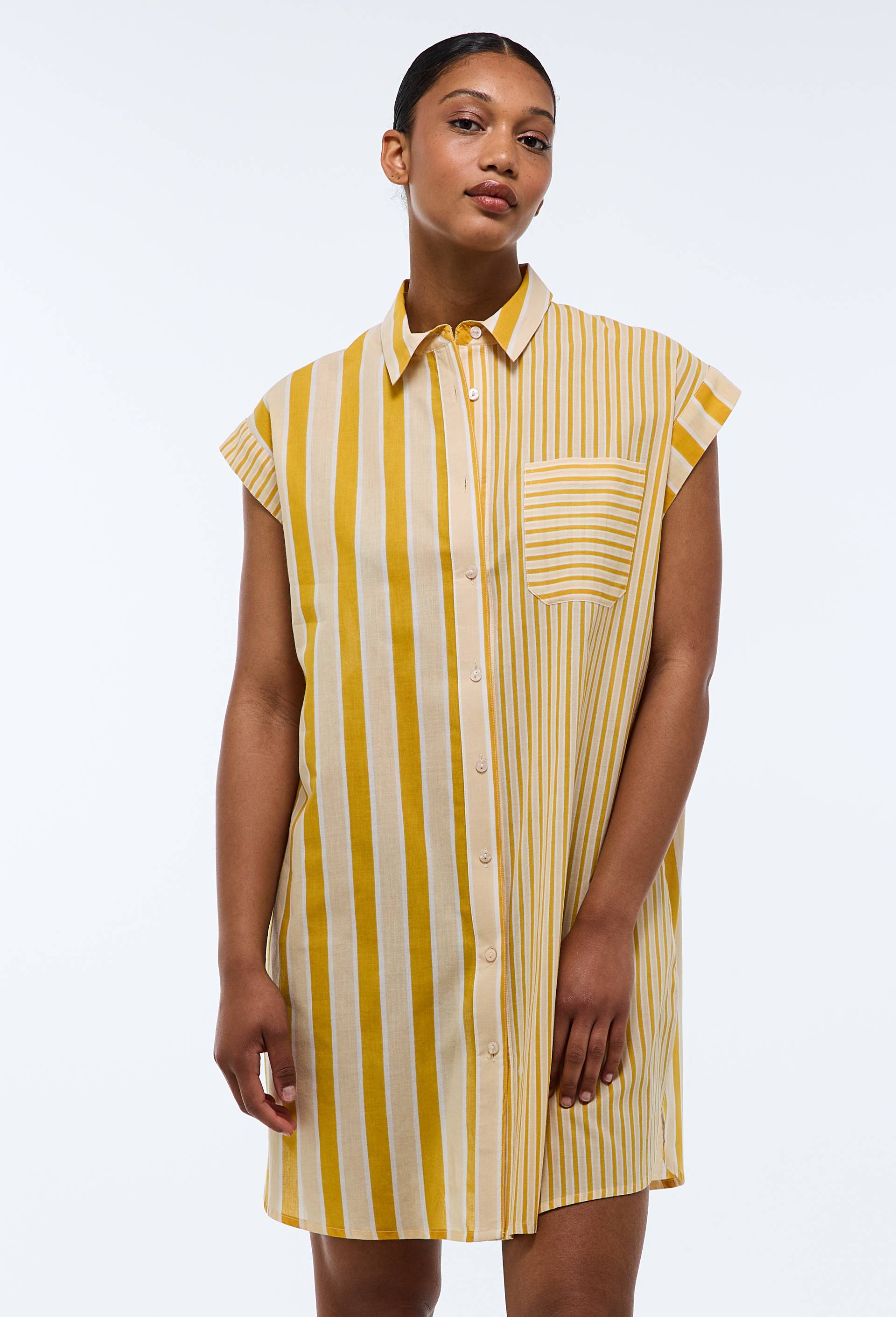 Chemise de nuit ray&eacute;e en coton BIO GOTS, Jaune, swatch image