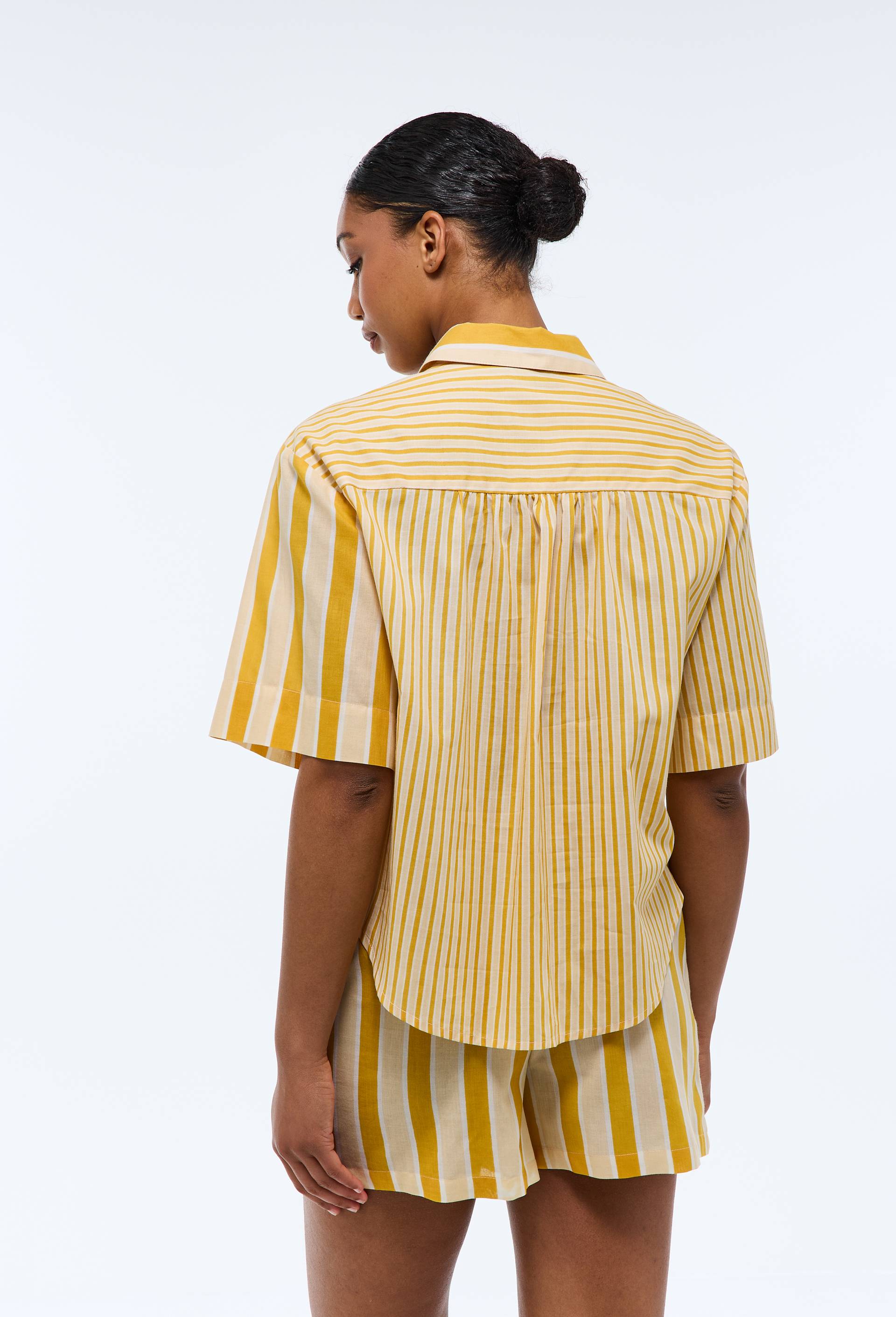 Pyjashort manches courtes ray&eacute; en coton BIO GOTS, Jaune, large image number 1.0