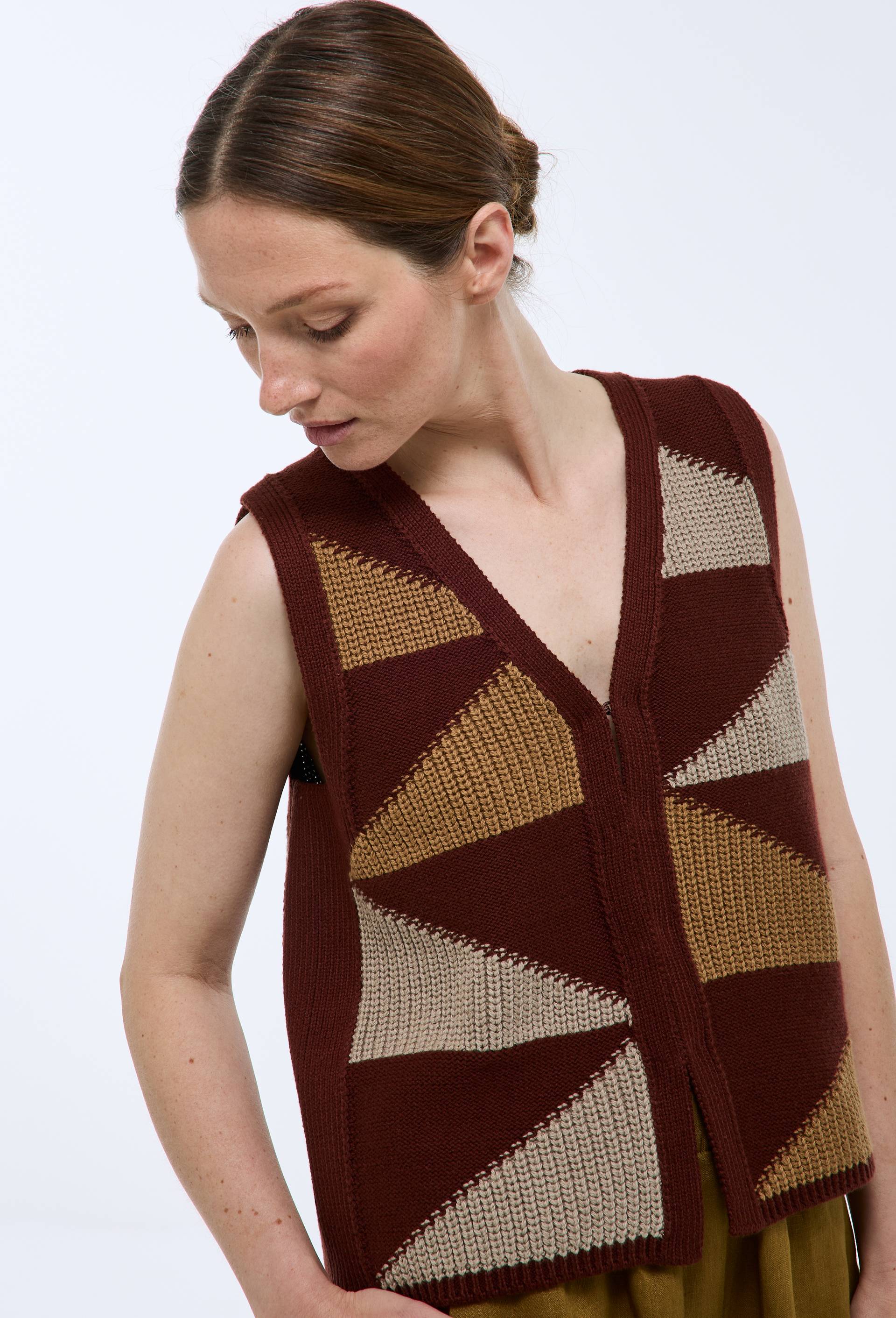 Gilet sans manche en tricot, Brun foncé, large image number 1