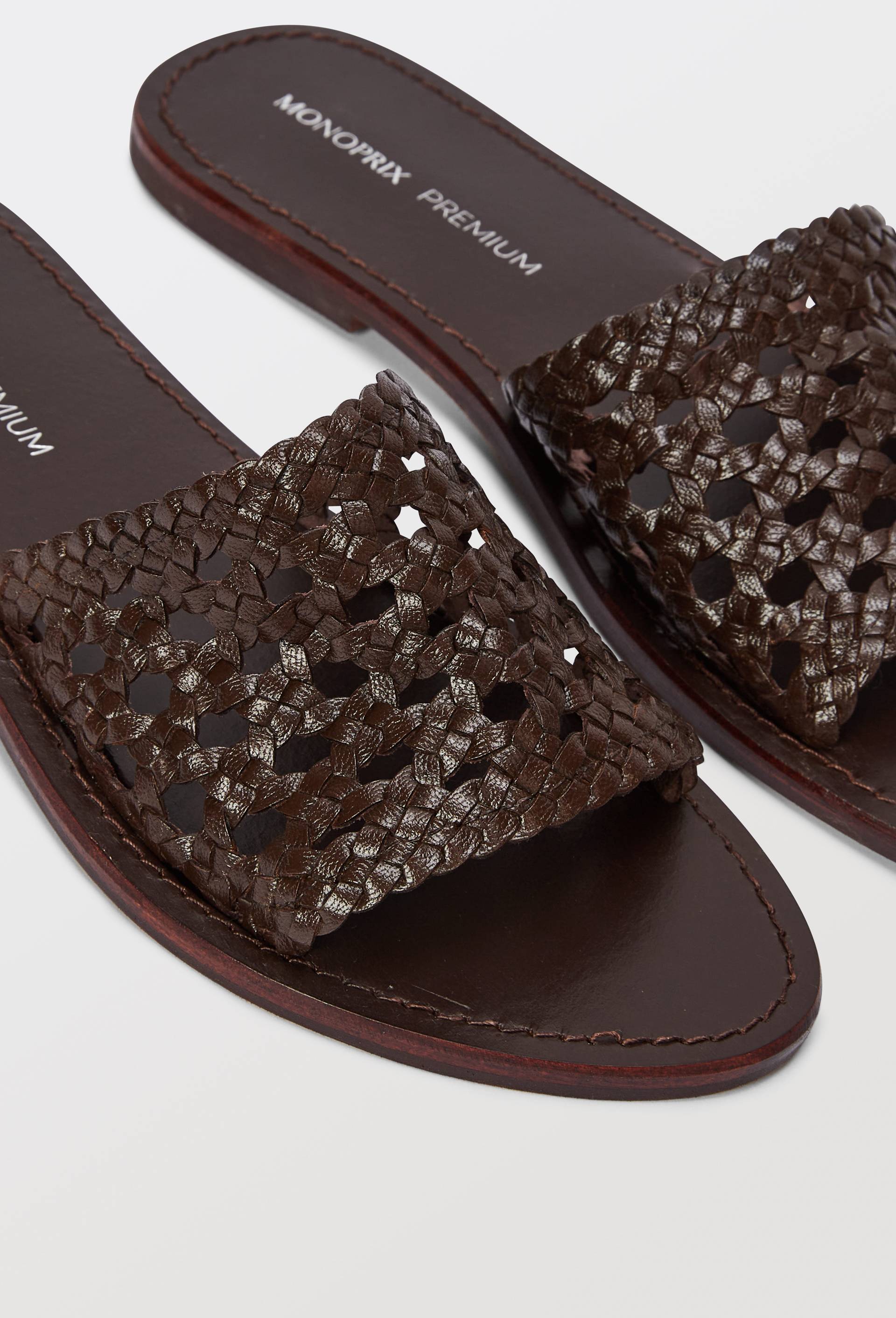 Claquettes en cannage en cuir, Brun foncé, large image number 2